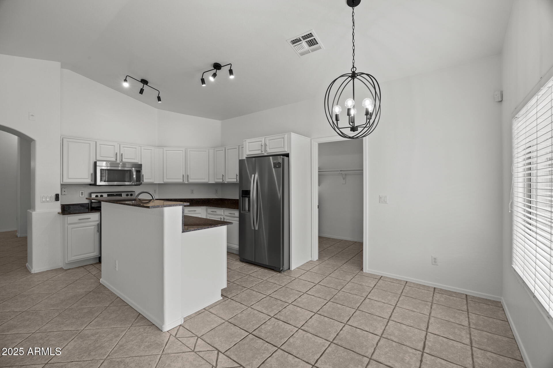 2152 E CASITAS DEL RIO Drive