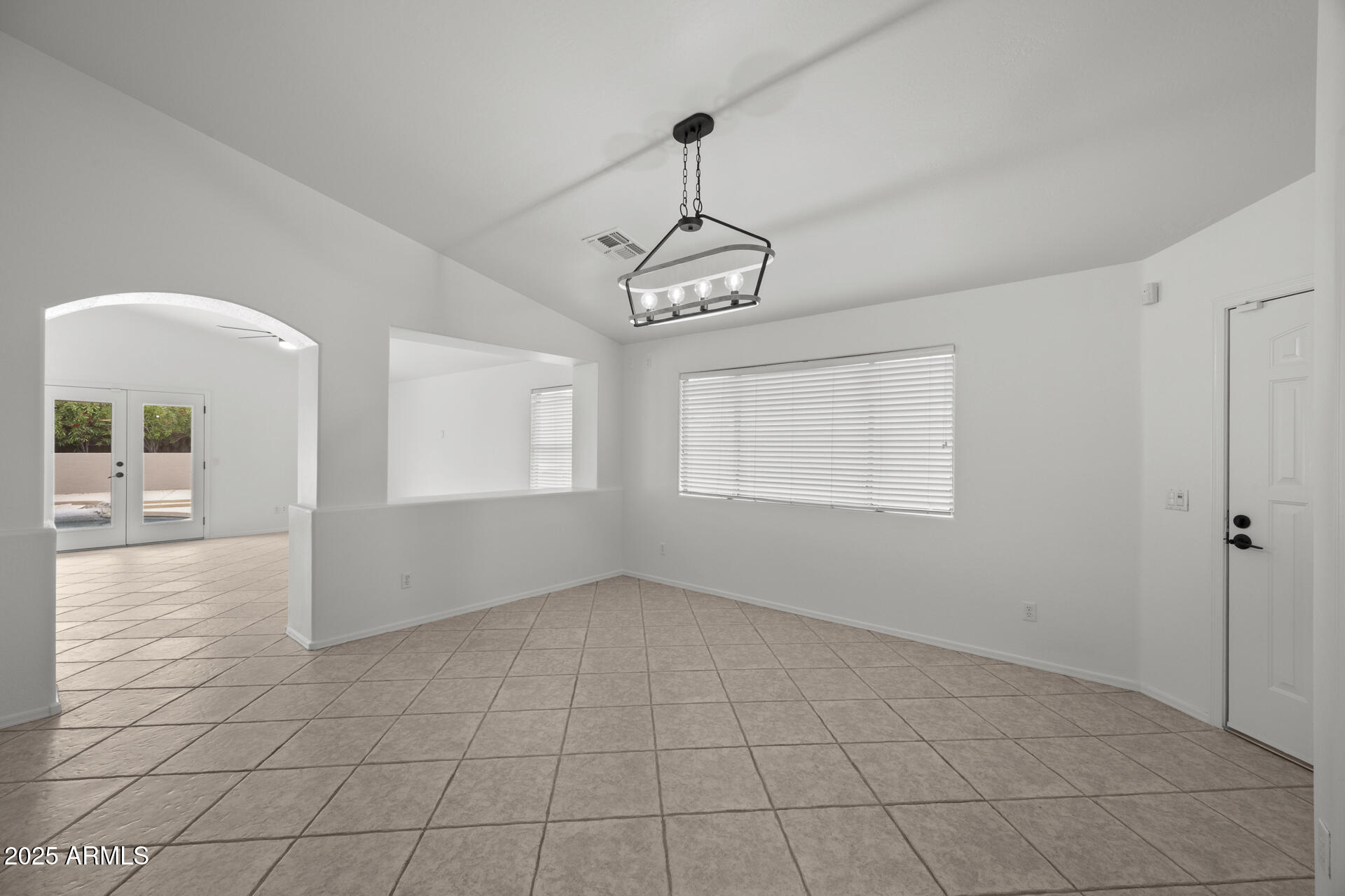 2152 E CASITAS DEL RIO Drive