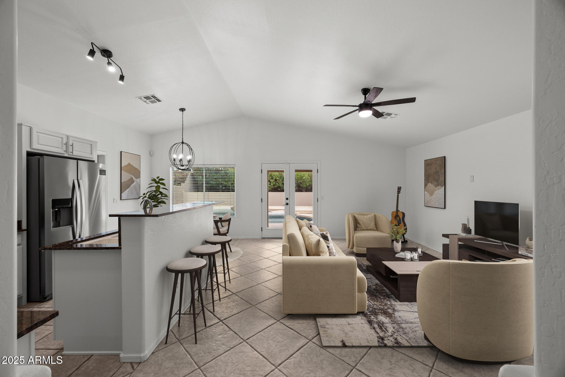 2152 E CASITAS DEL RIO Drive