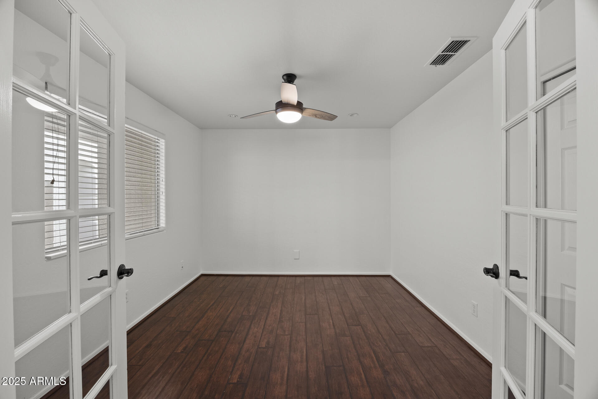 2152 E CASITAS DEL RIO Drive