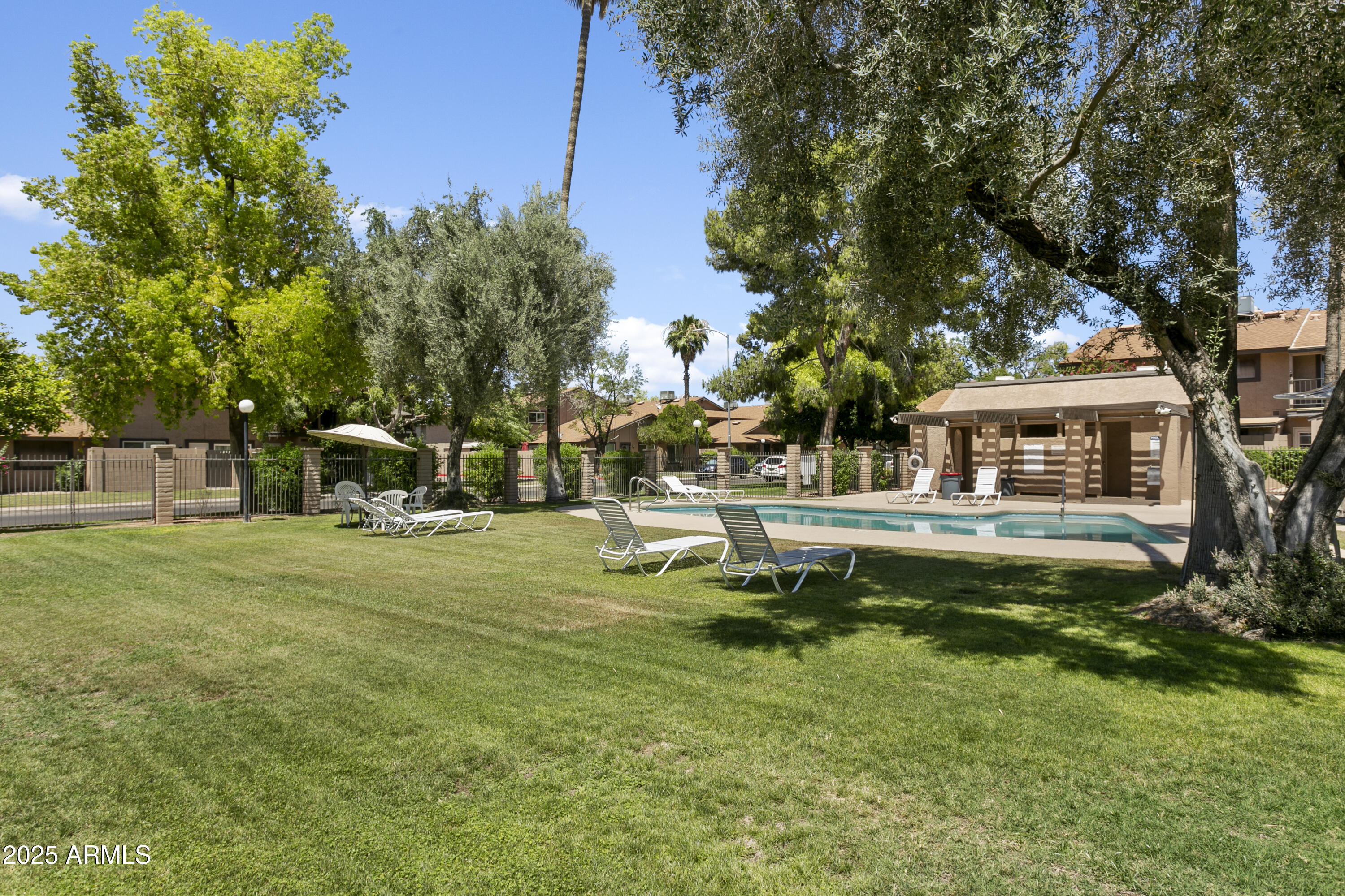 1253 N GRANITE REEF Road