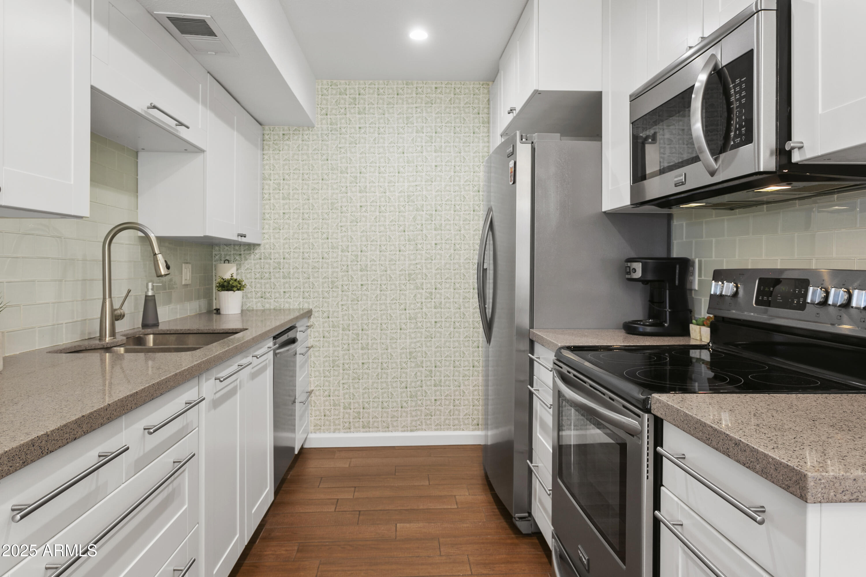 1253 N GRANITE REEF Road