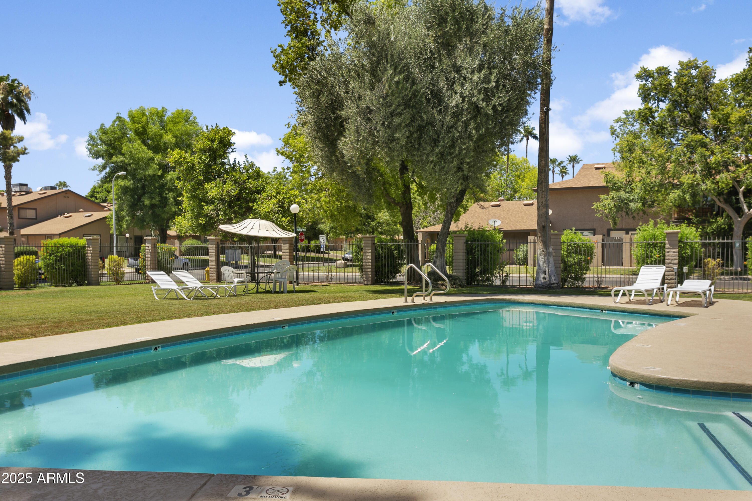 1253 N GRANITE REEF Road