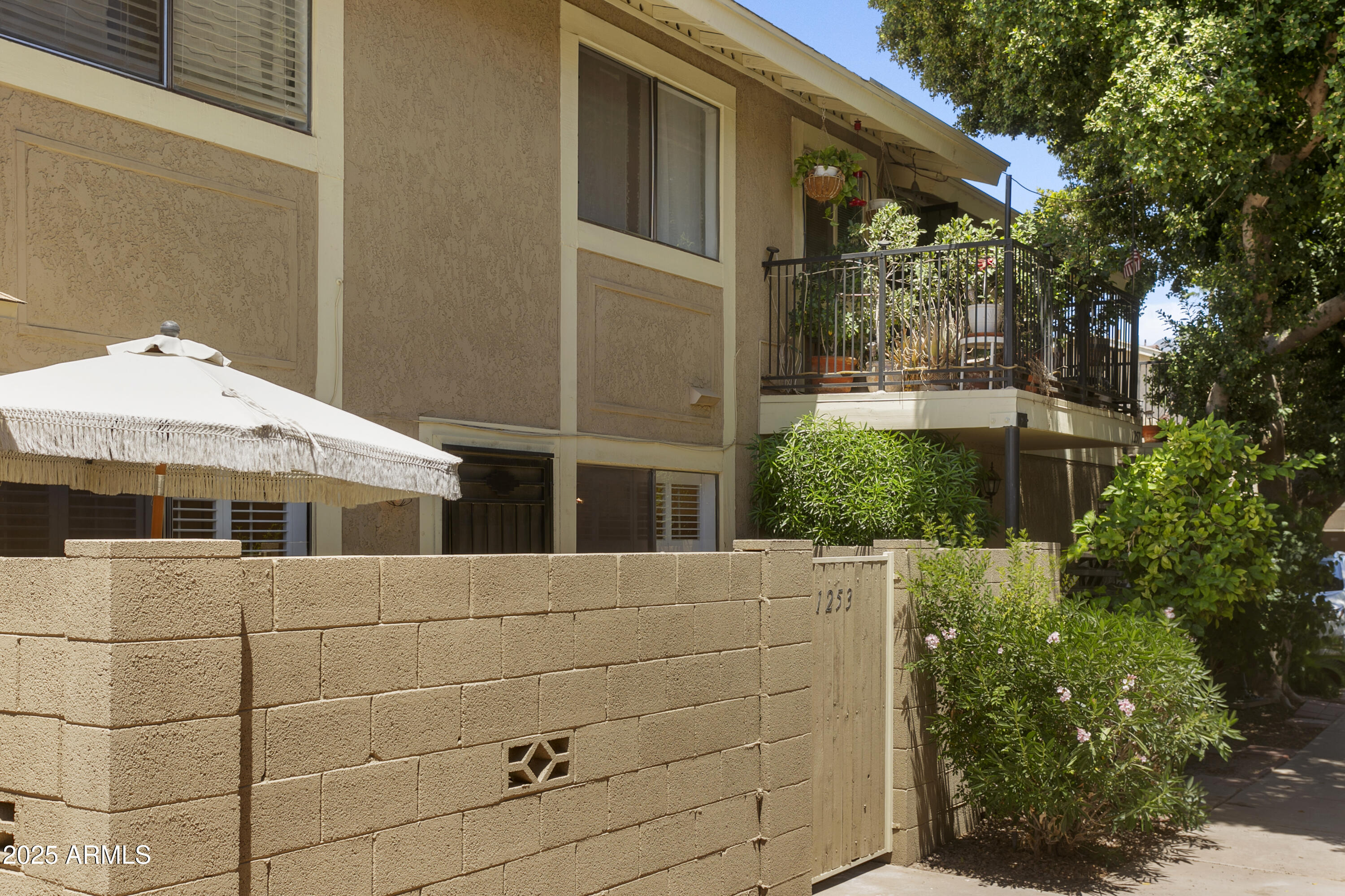 1253 N GRANITE REEF Road