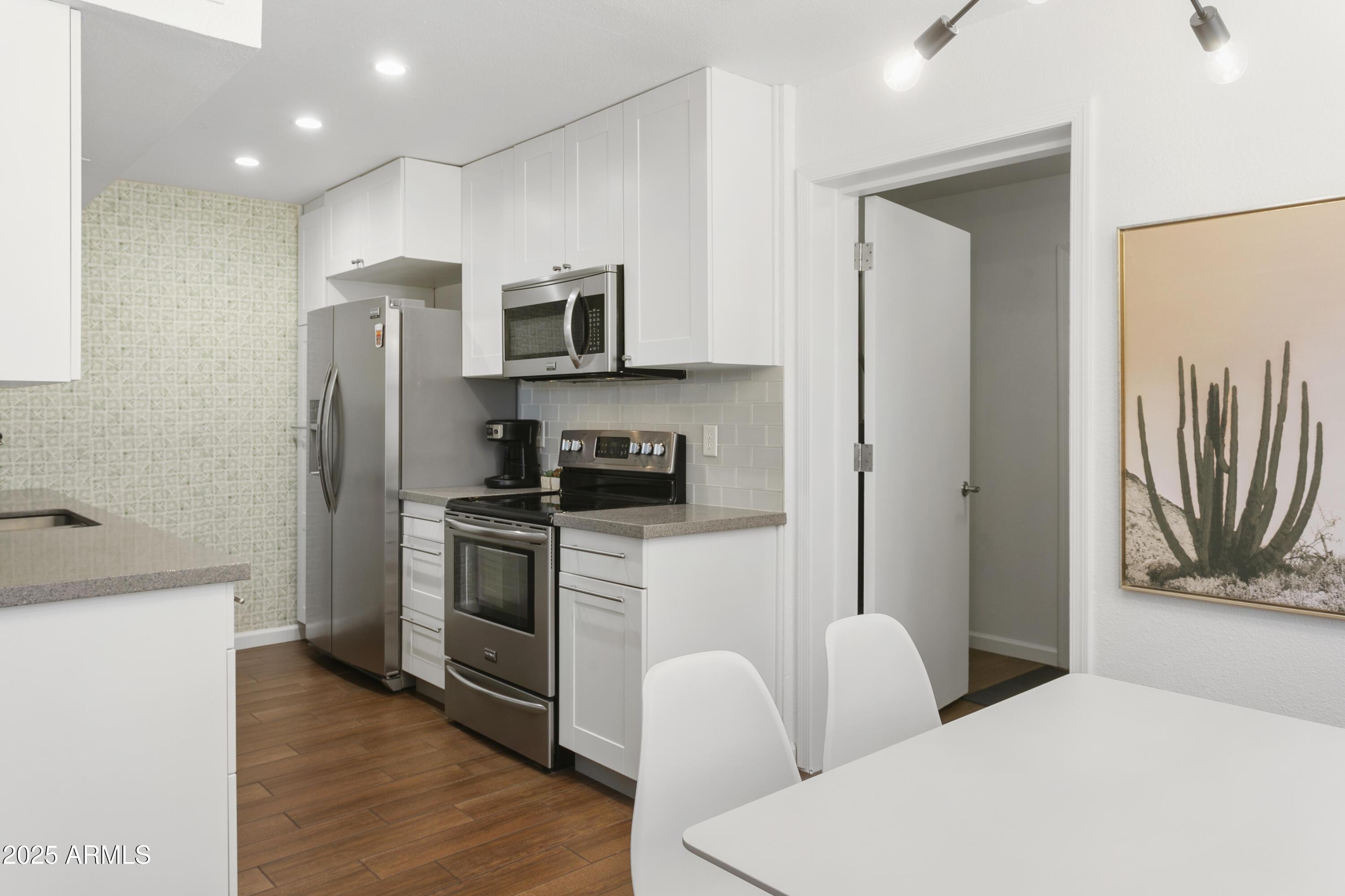 1253 N GRANITE REEF Road