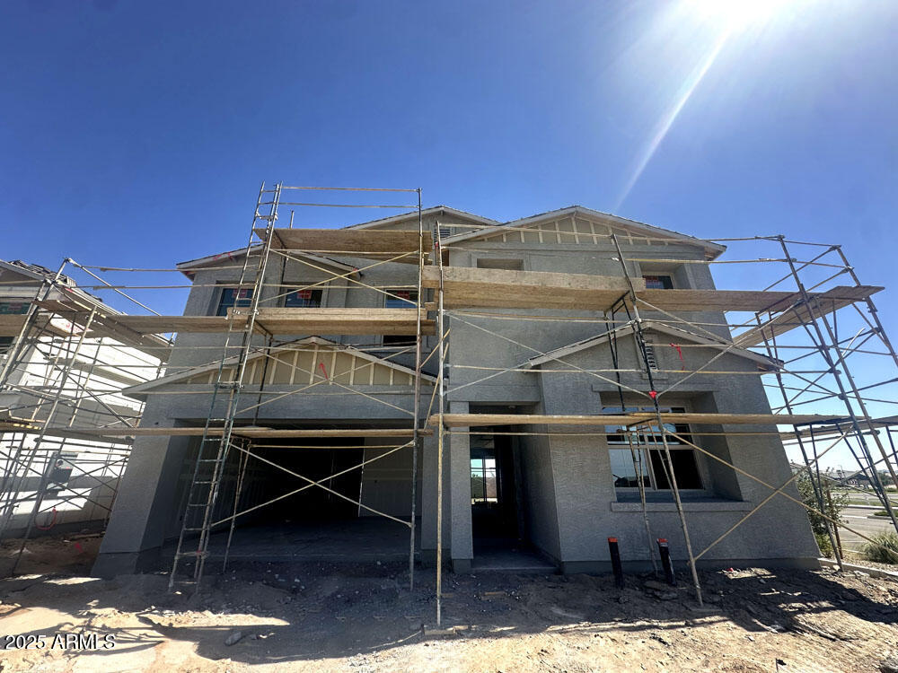 2325 E HOMESTEADER Road