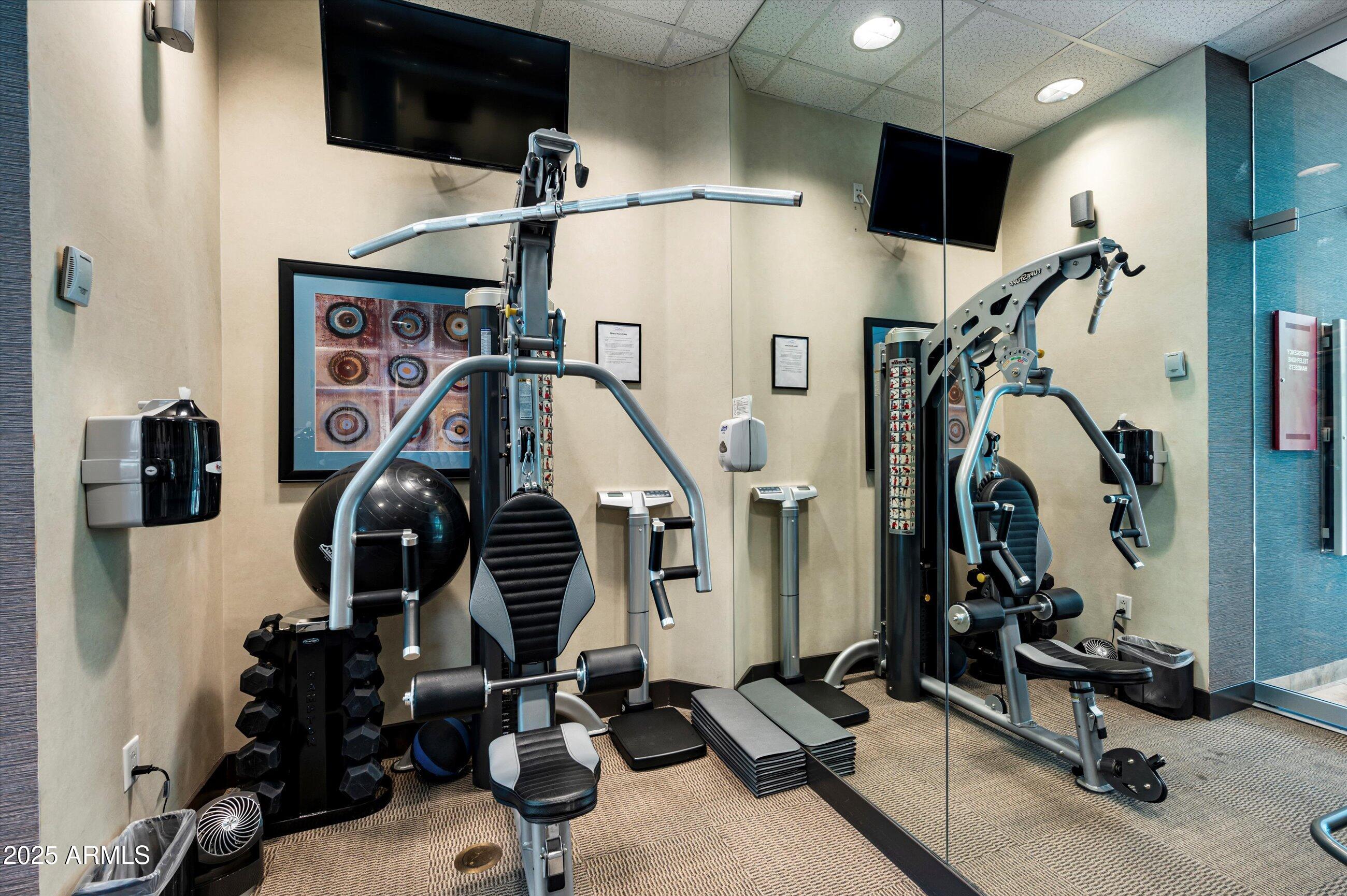 140 E RIO SALADO Parkway, 512