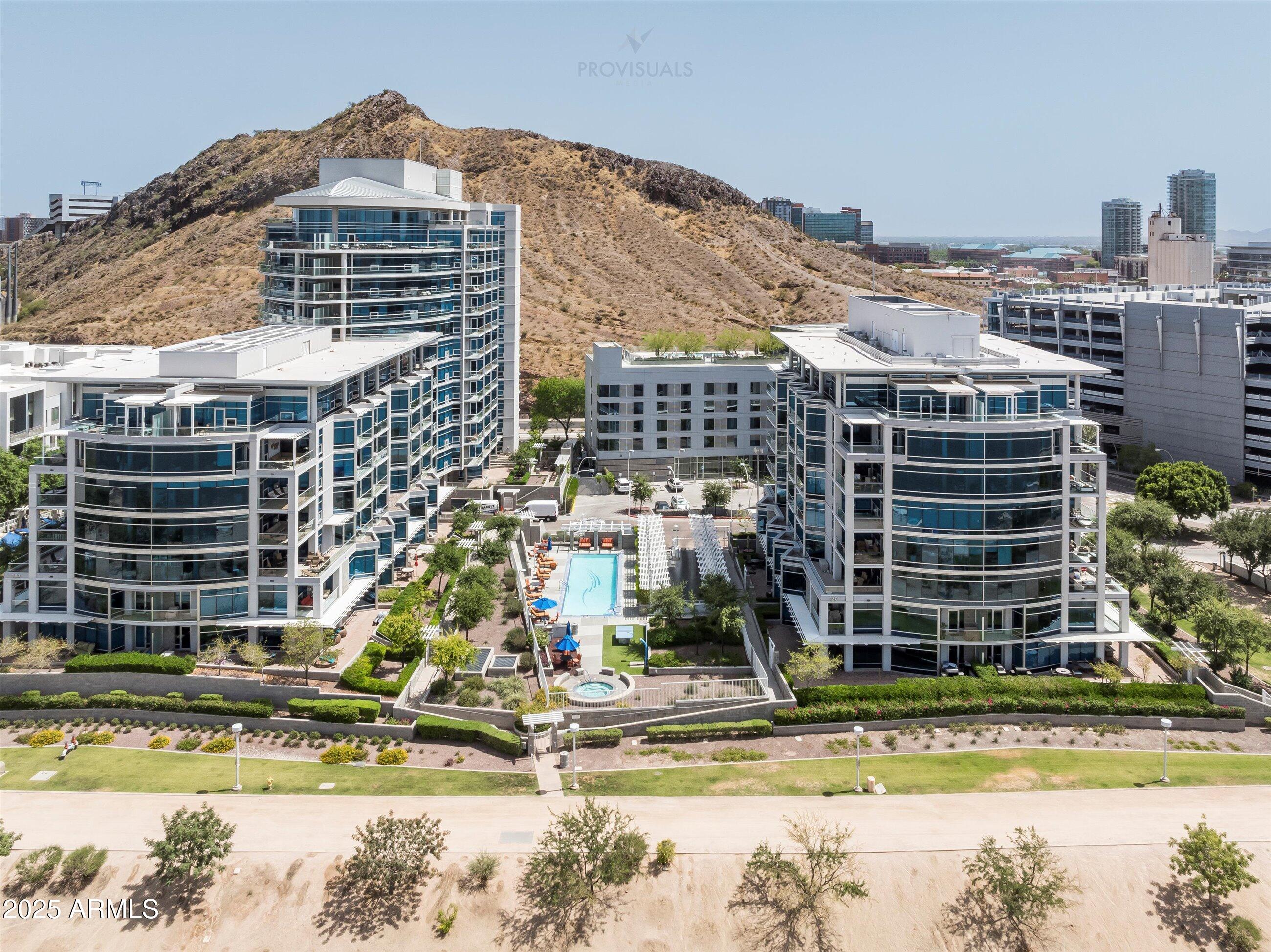 140 E RIO SALADO Parkway, 512