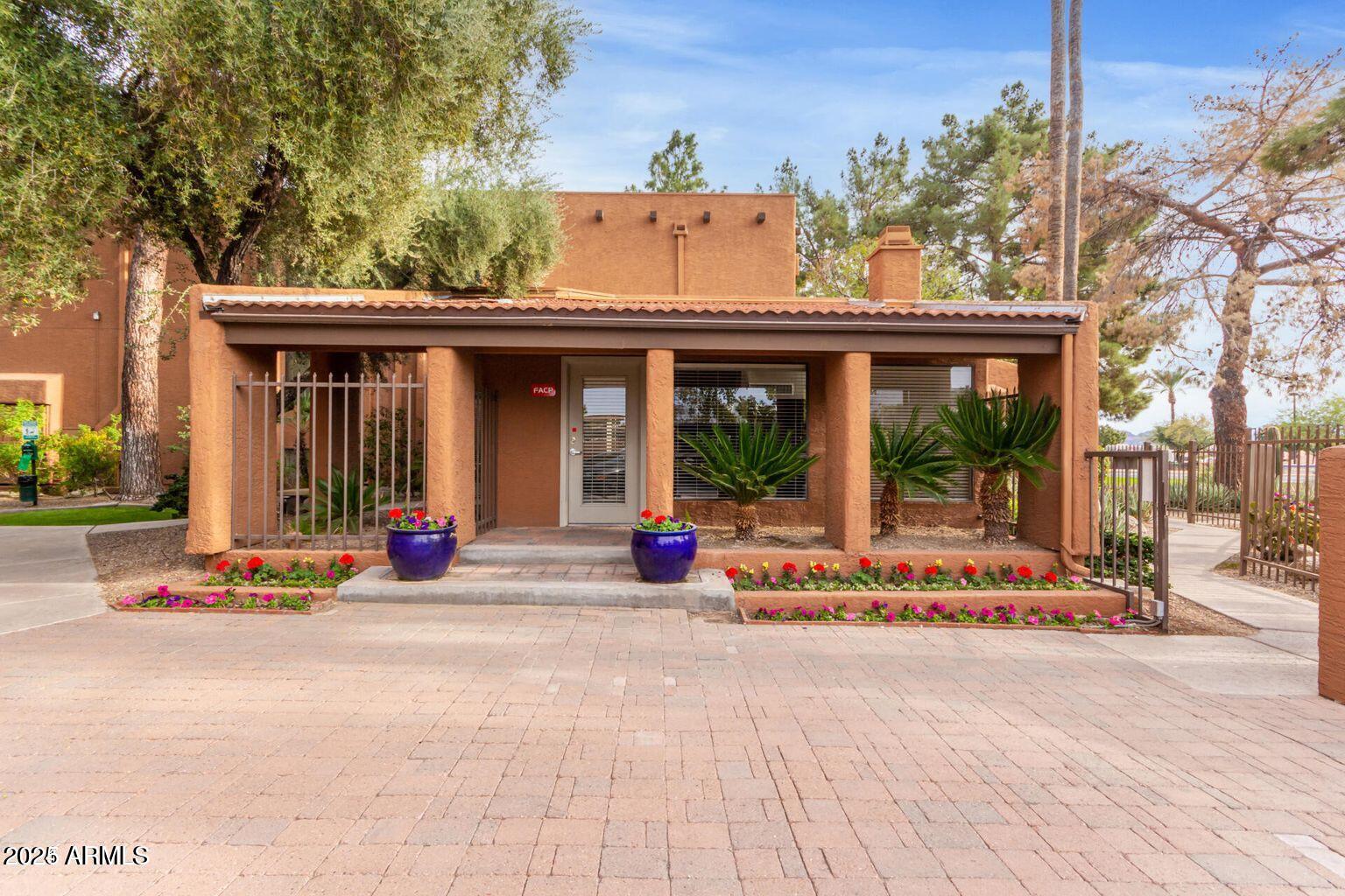 4704 E PARADISE VILLAGE Parkway N, 321