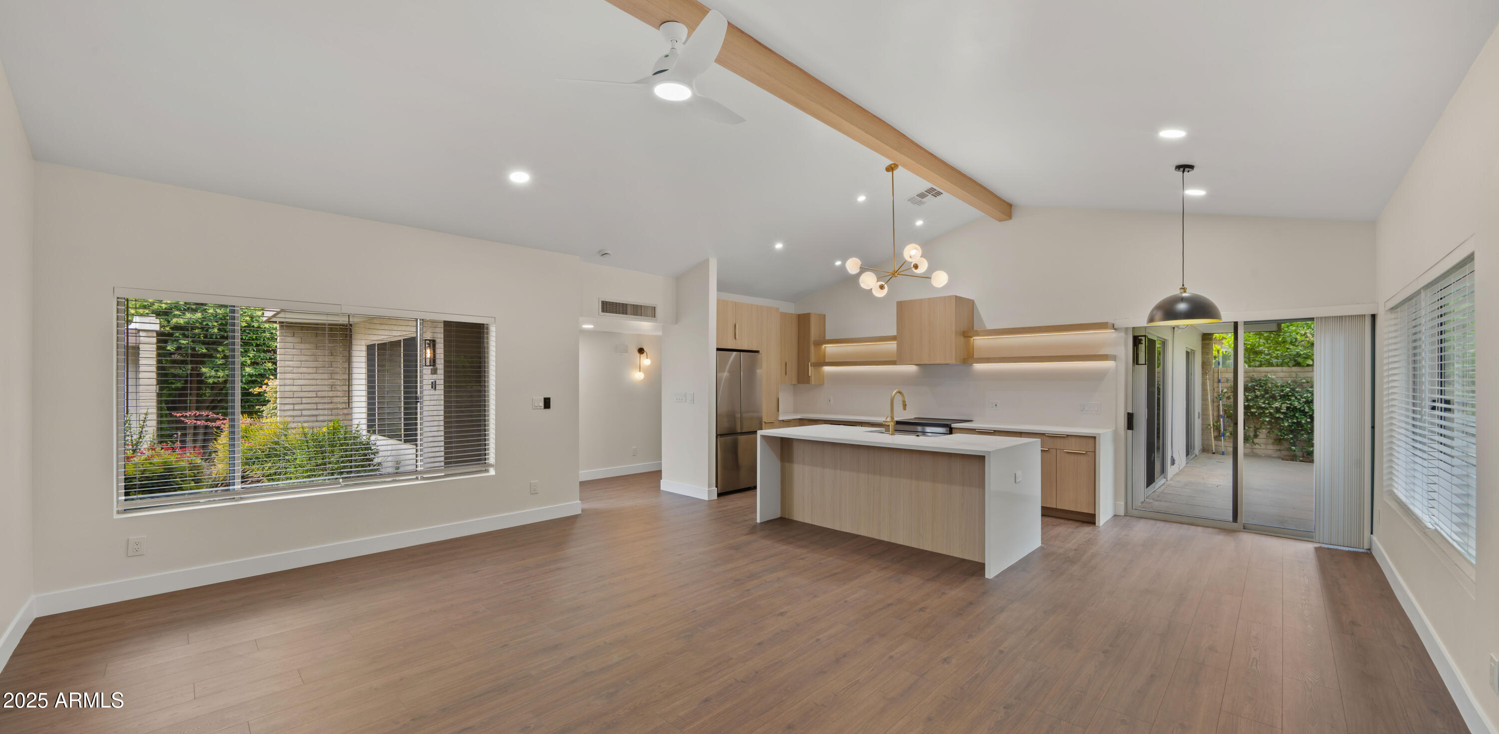 4800 N 68TH Street, 373