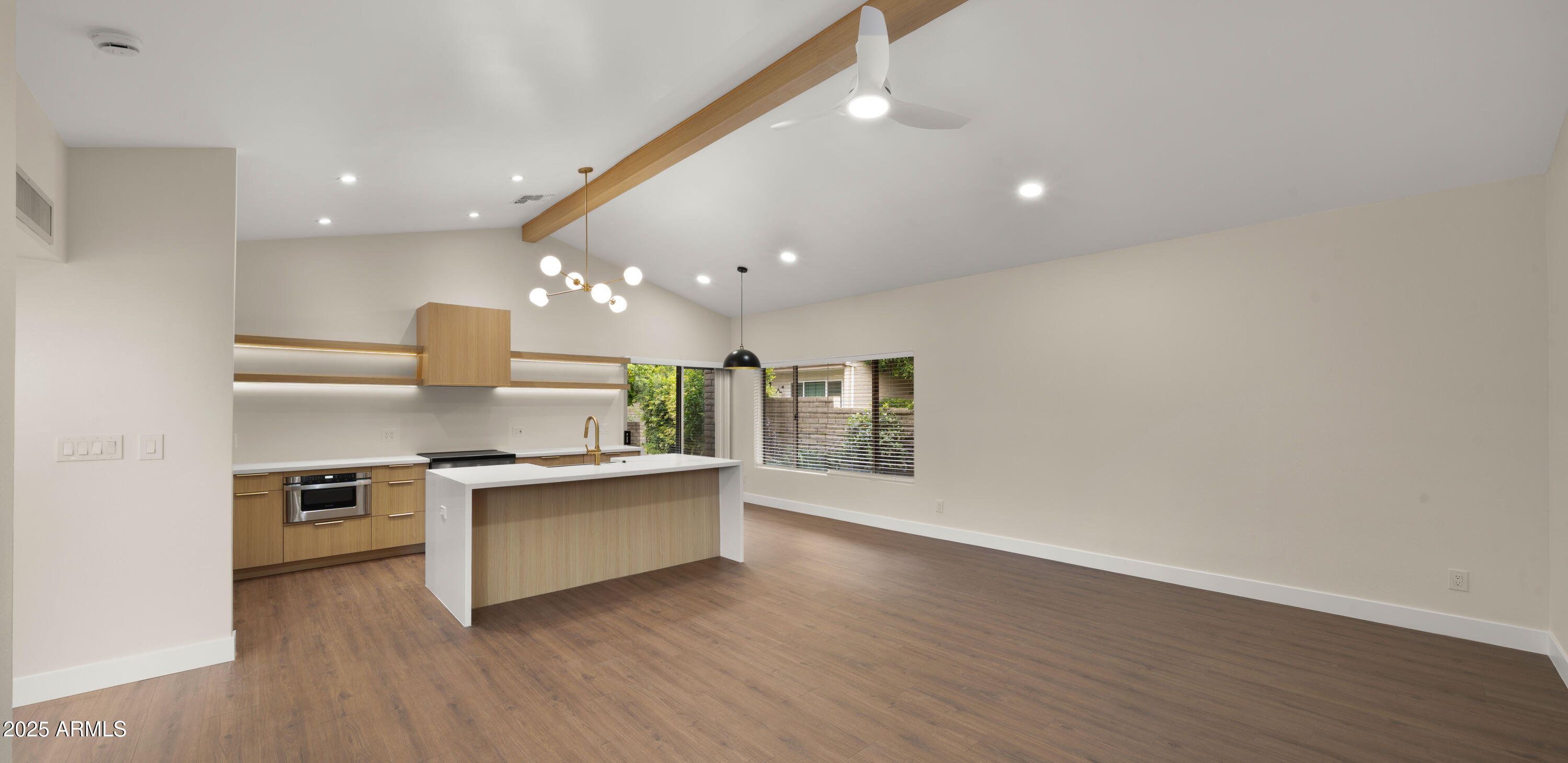 4800 N 68TH Street, 373