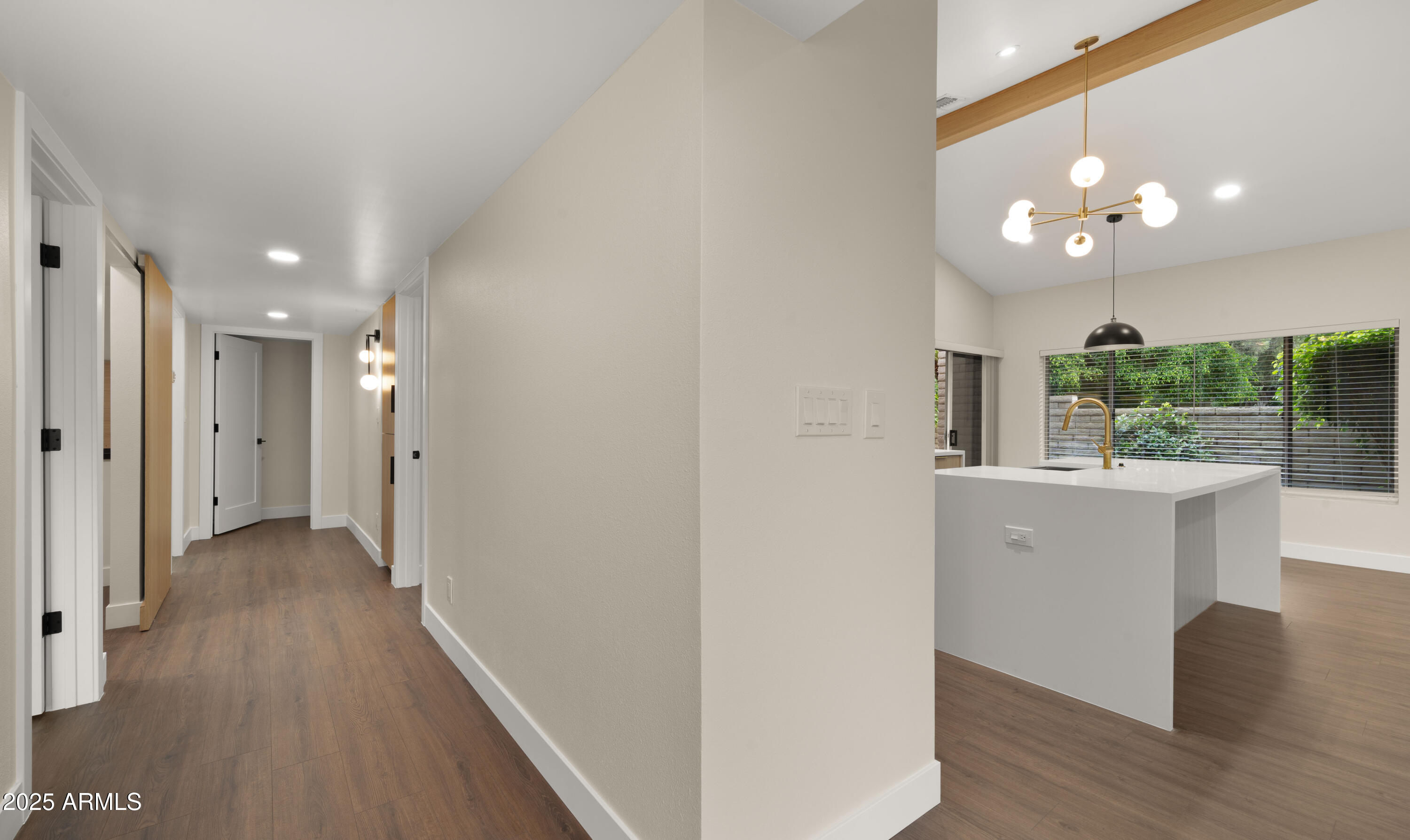 4800 N 68TH Street, 373