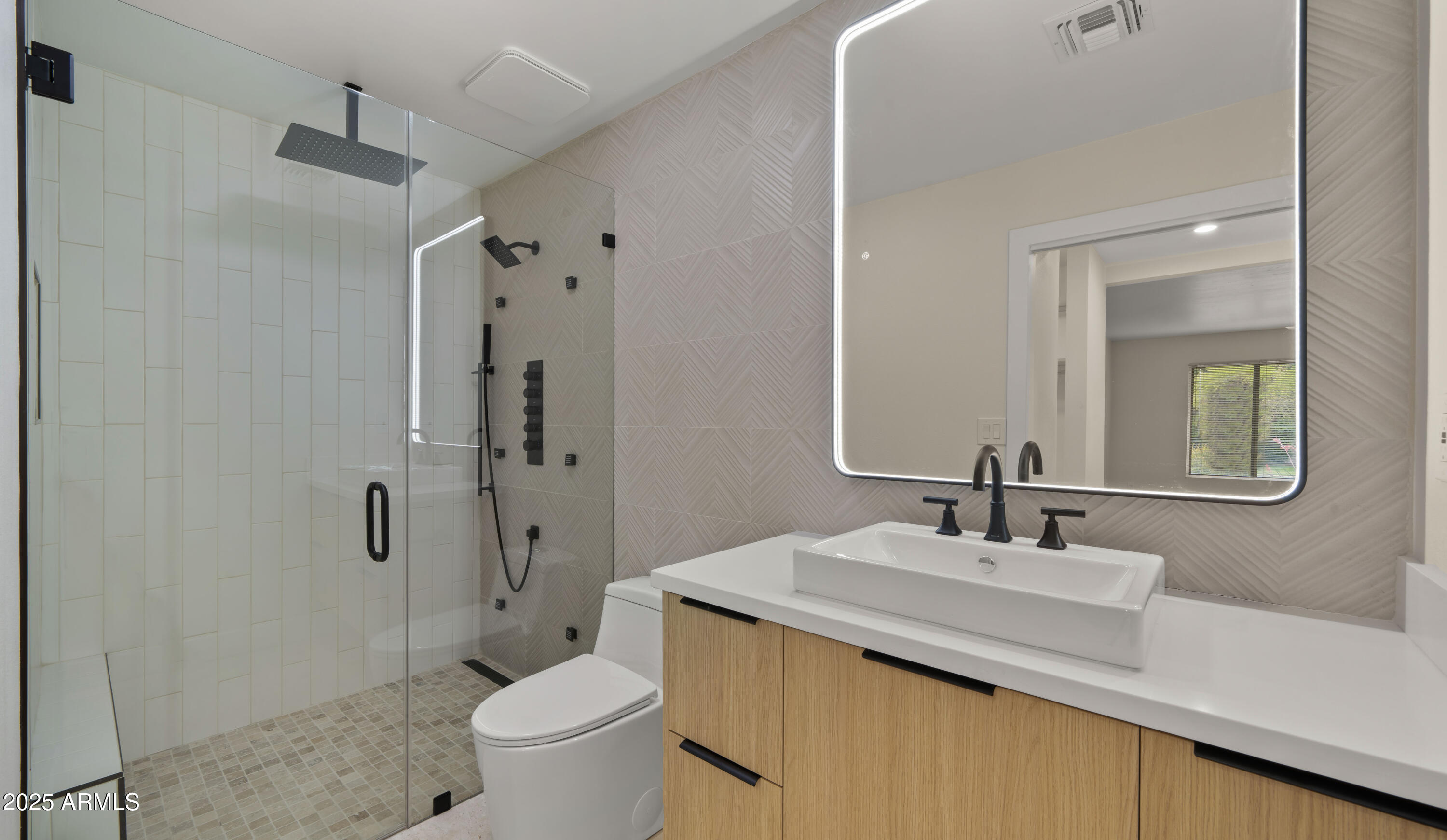 4800 N 68TH Street, 373