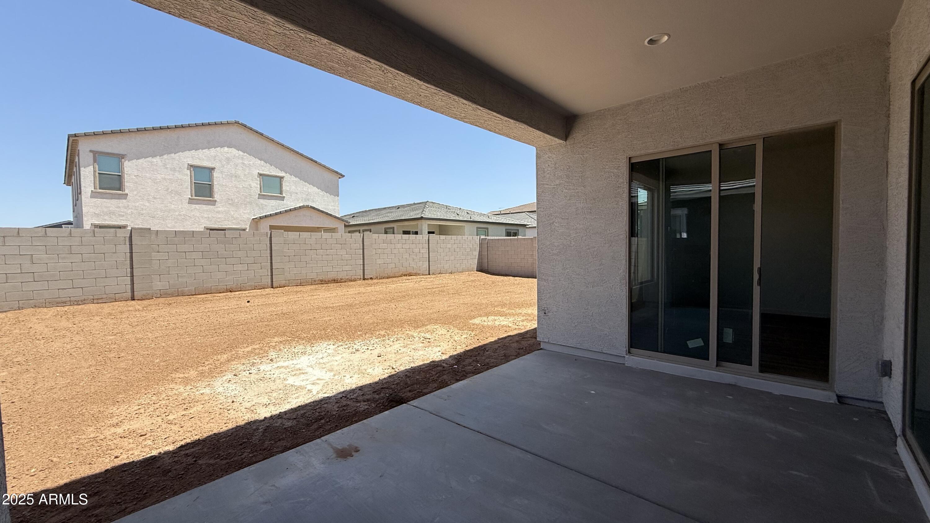 11444 E UTOPIA Avenue