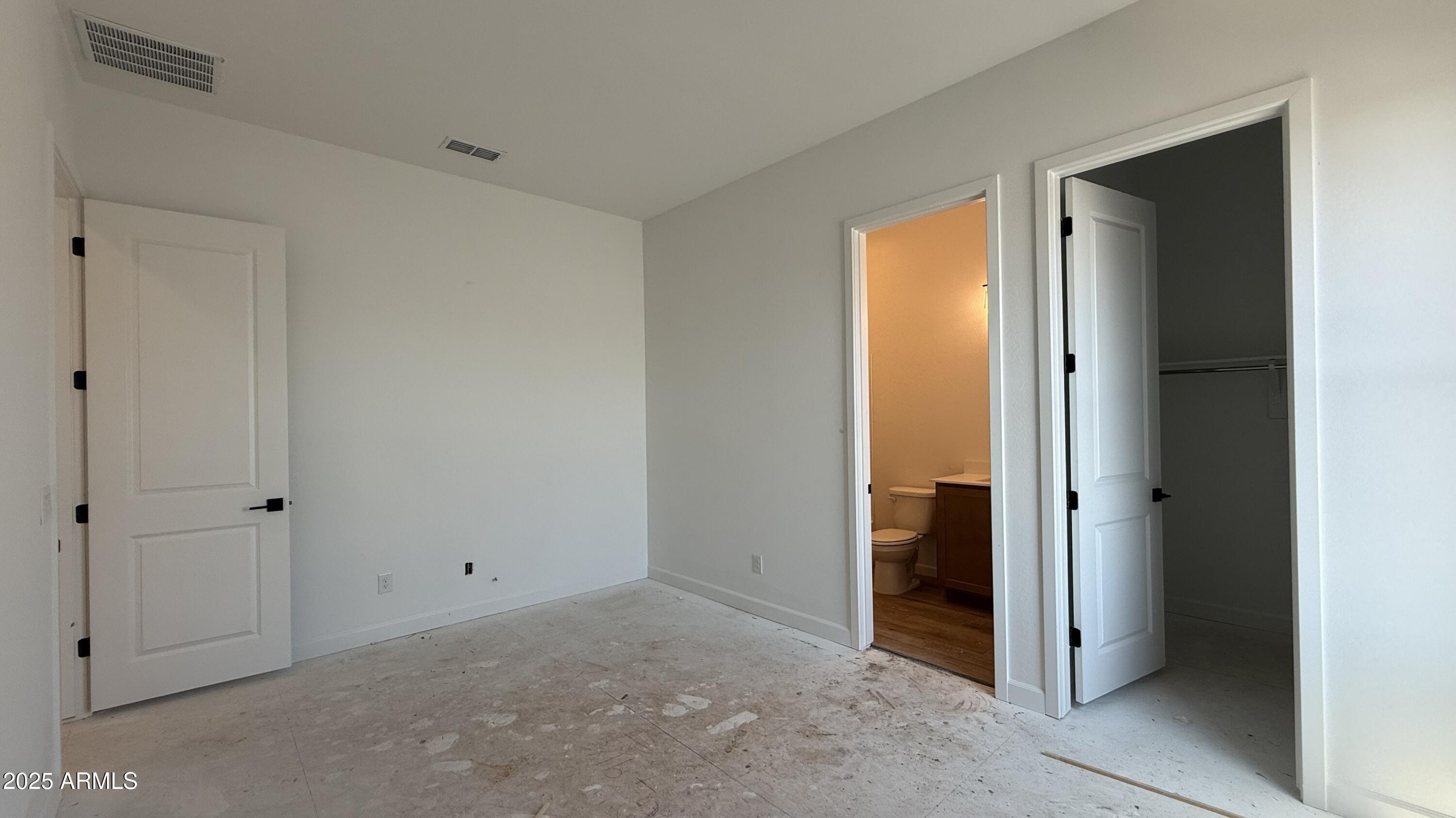 11444 E UTOPIA Avenue