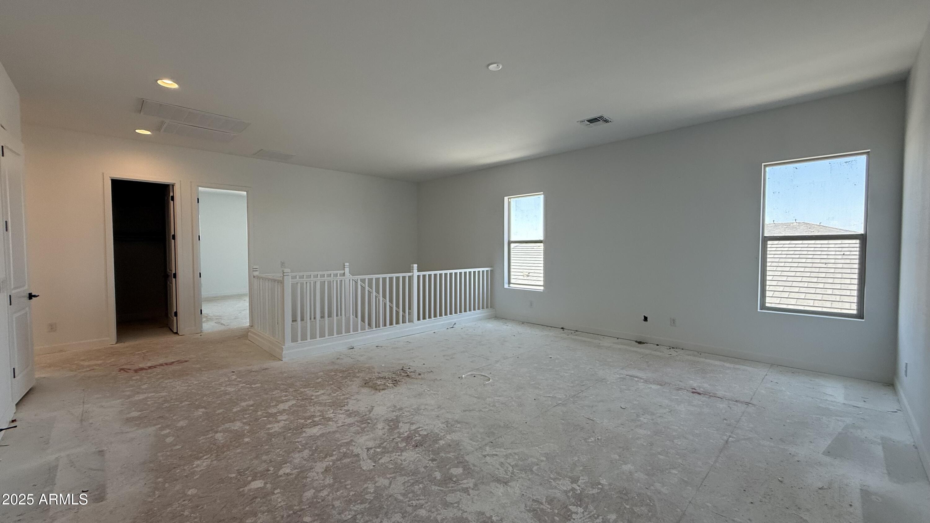 11444 E UTOPIA Avenue