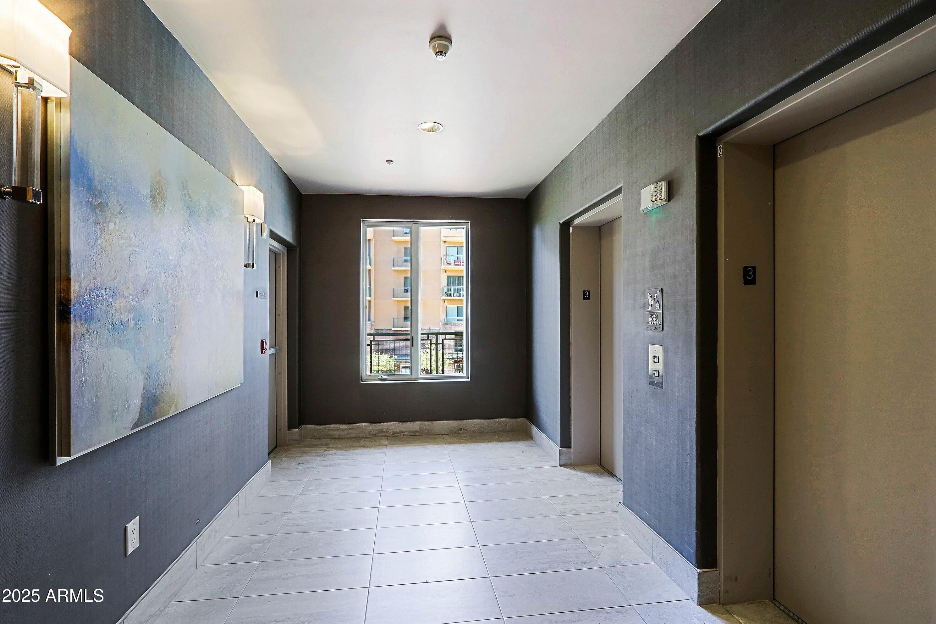 16 W ENCANTO Boulevard, 305