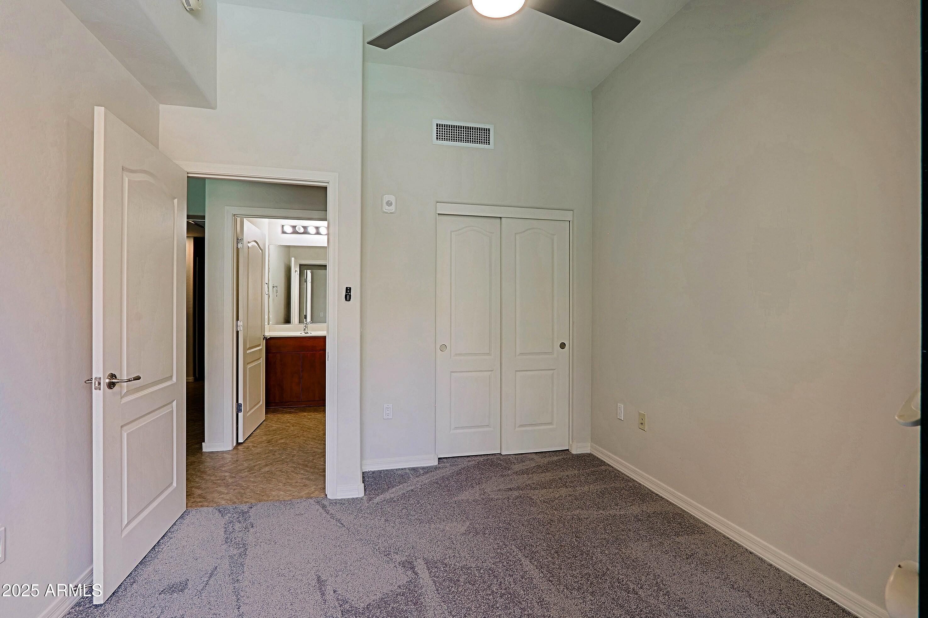 16 W ENCANTO Boulevard, 305