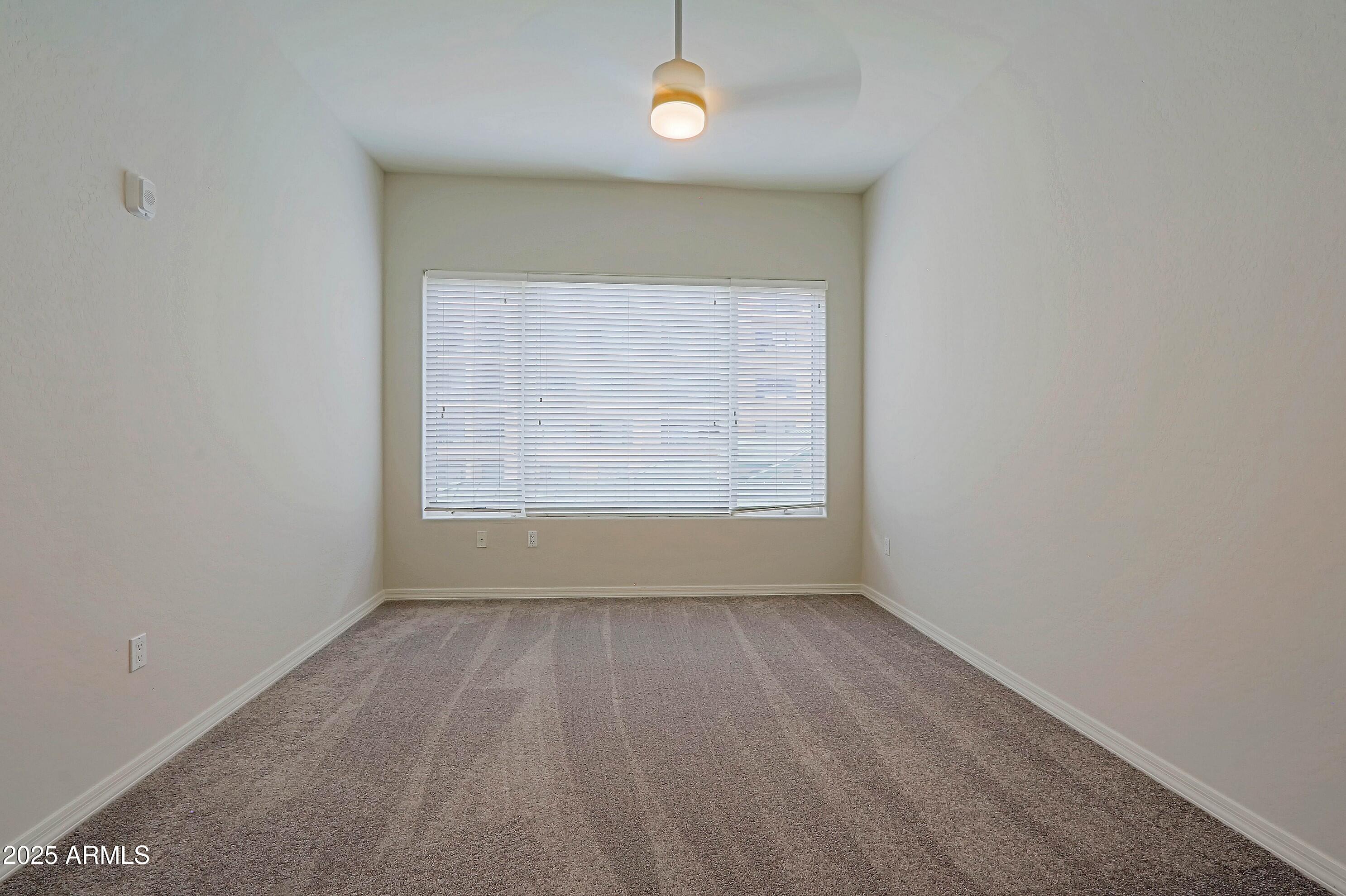 16 W ENCANTO Boulevard, 305