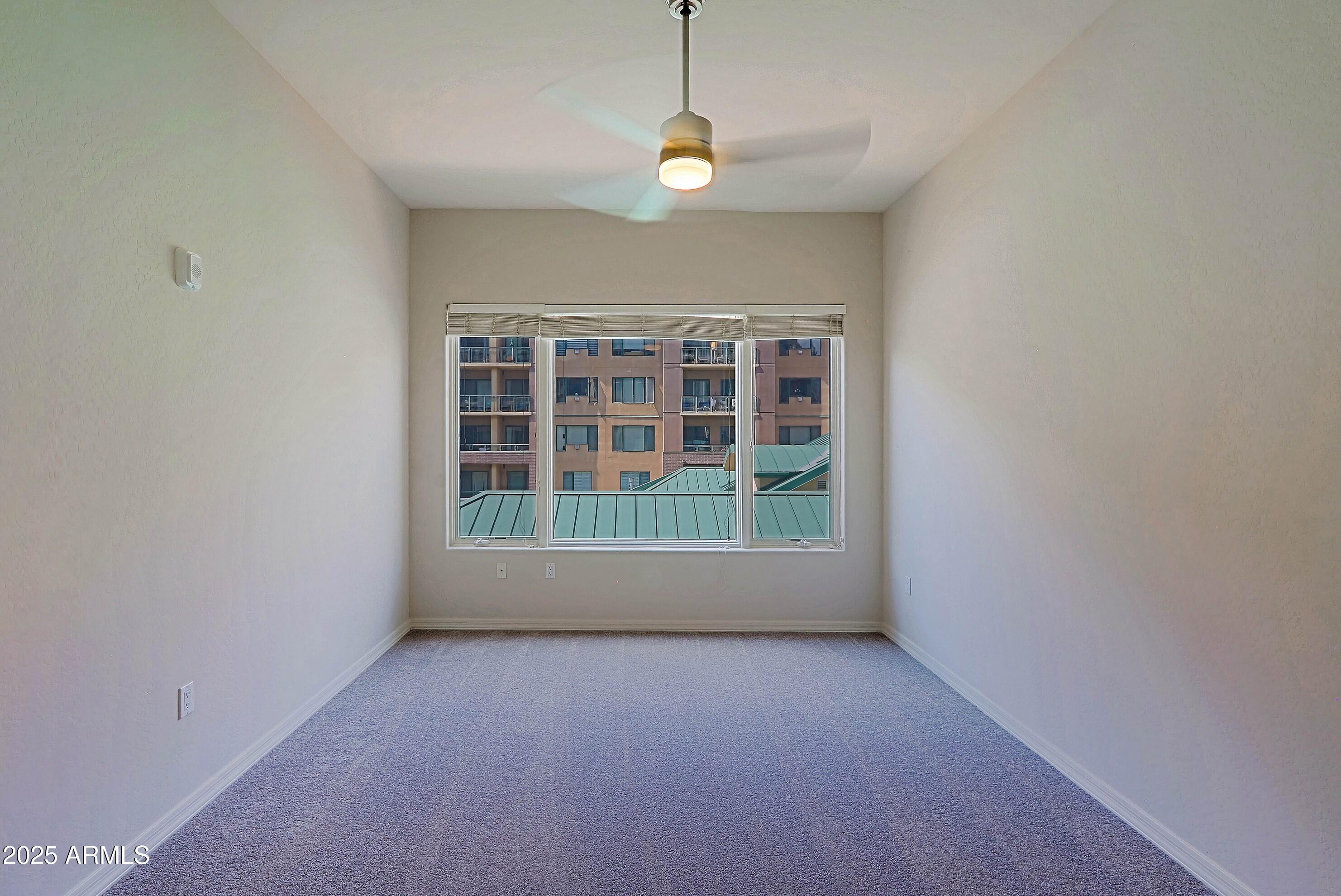 16 W ENCANTO Boulevard, 305