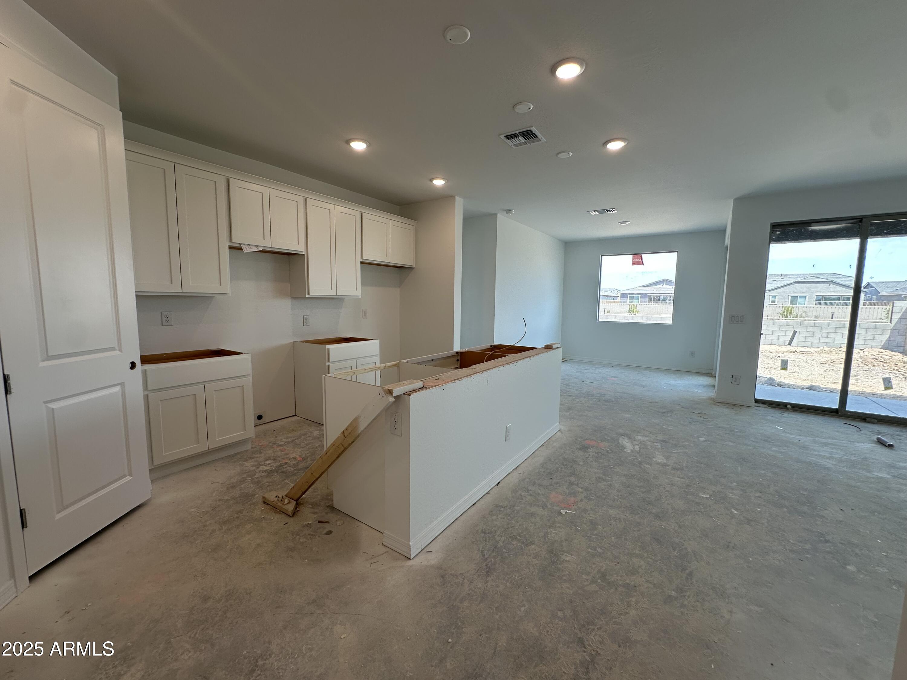 7594 W AVENIDA DEL REY