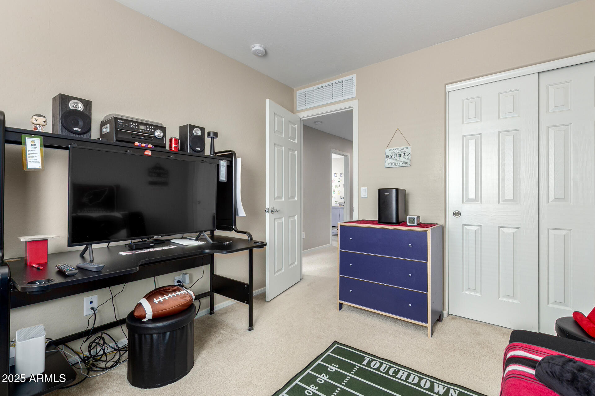 2543 N 73RD Drive