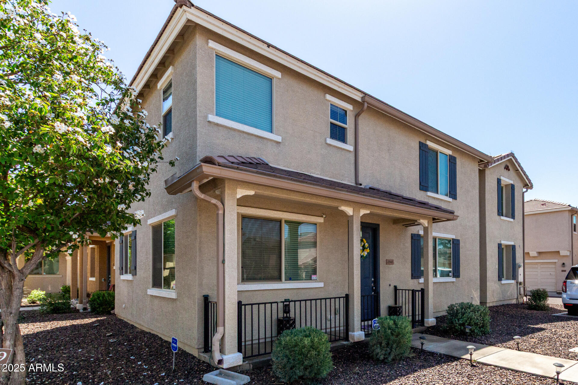 2543 N 73RD Drive