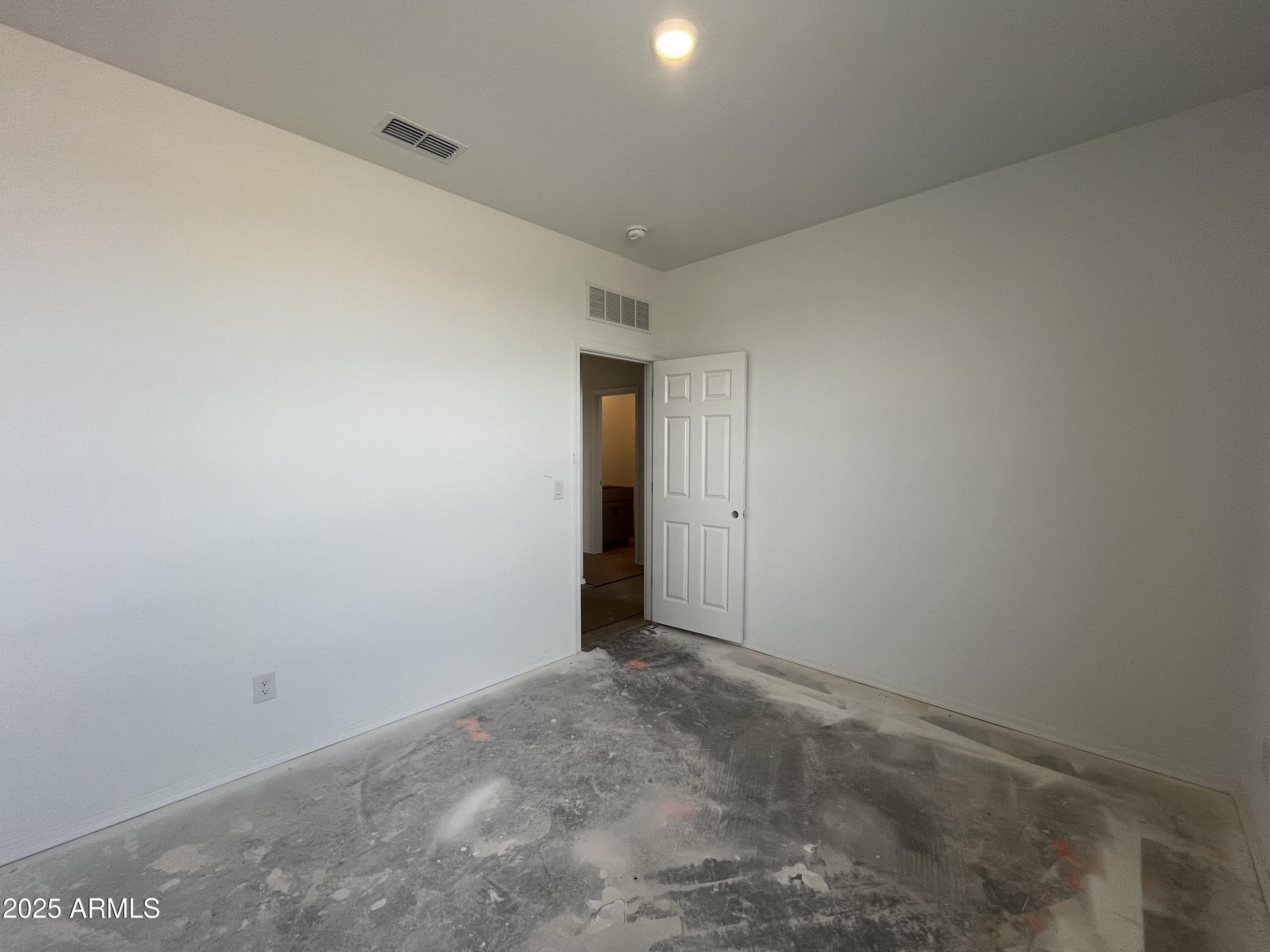 47451 W KENNER Drive