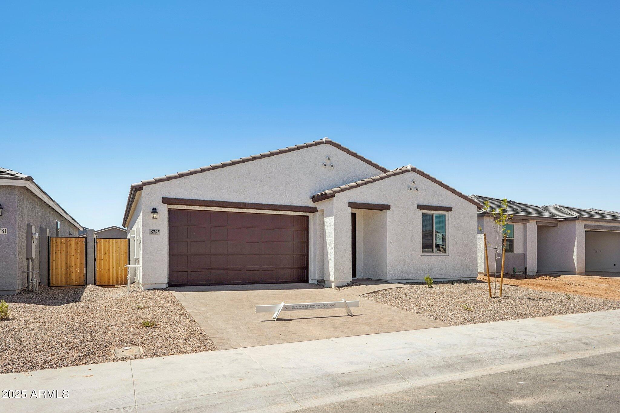 15785 W BERYL Avenue