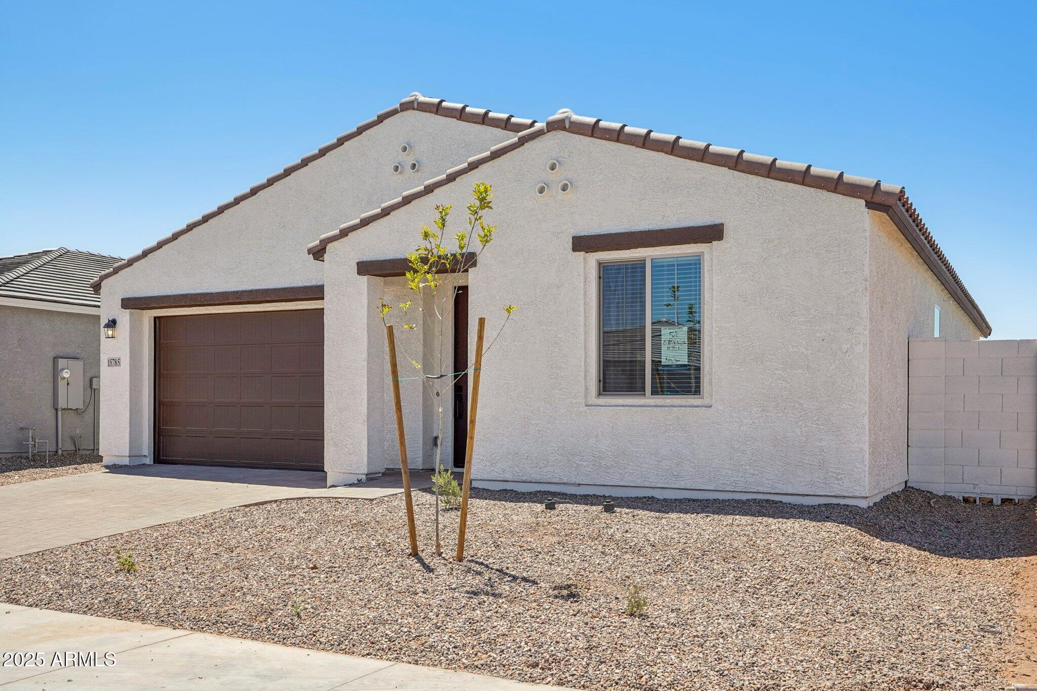 15785 W BERYL Avenue