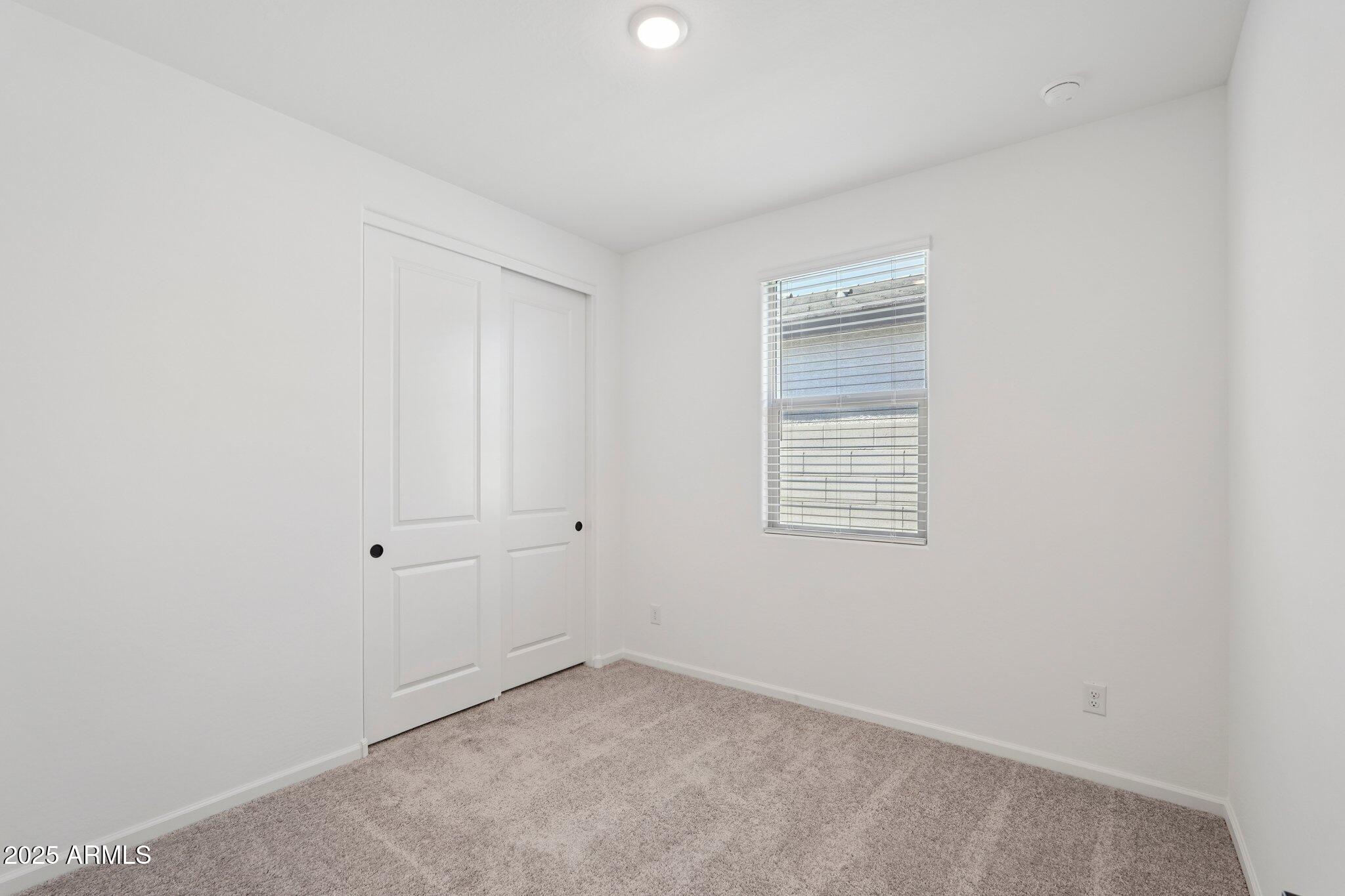 15785 W BERYL Avenue