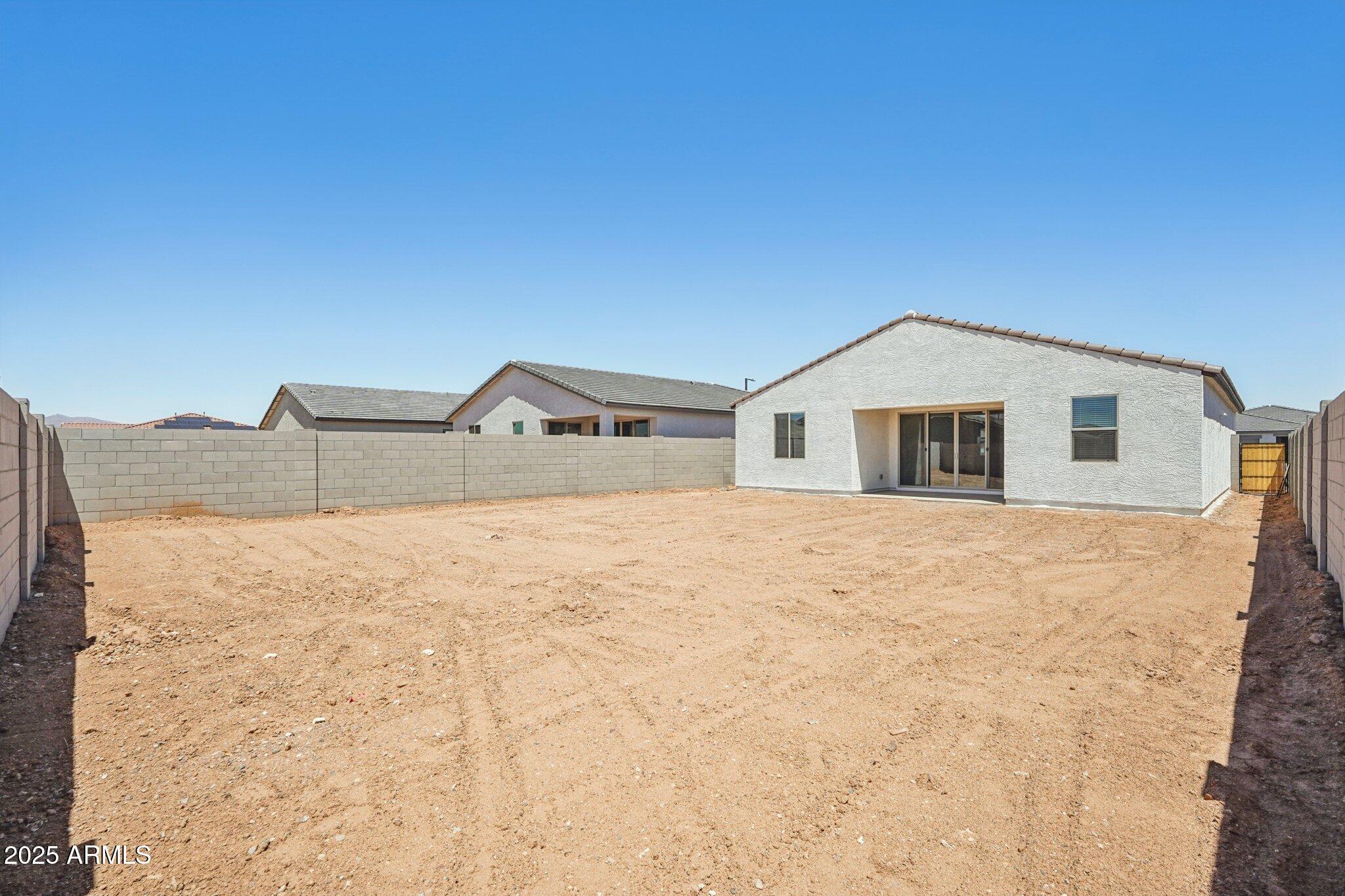 15785 W BERYL Avenue