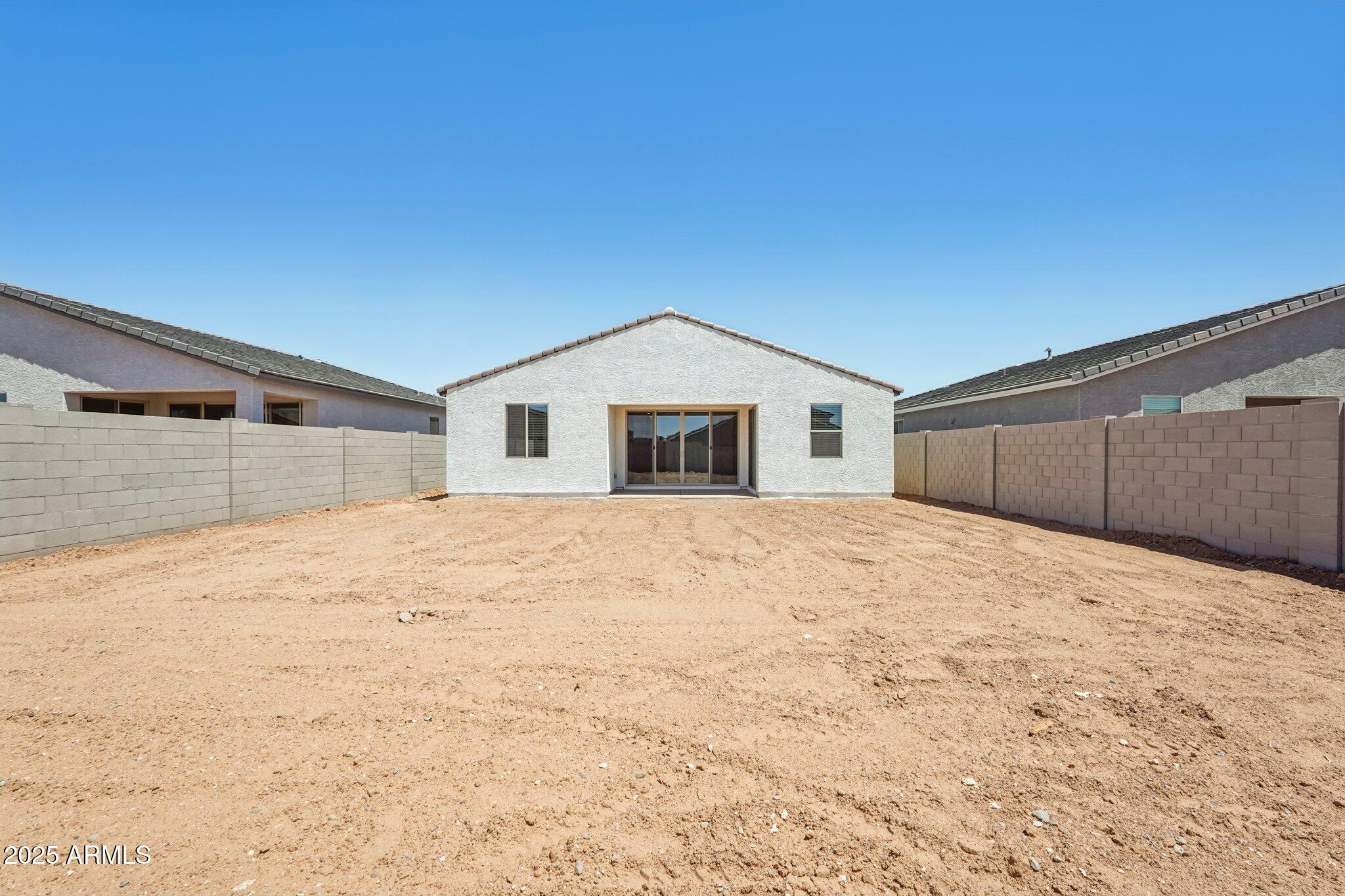 15785 W BERYL Avenue