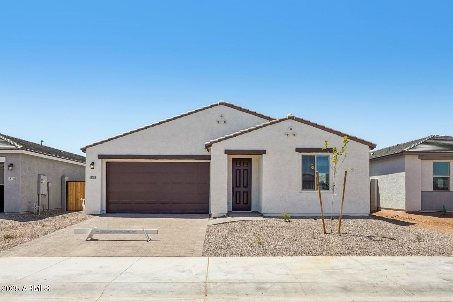 15785 W BERYL Avenue