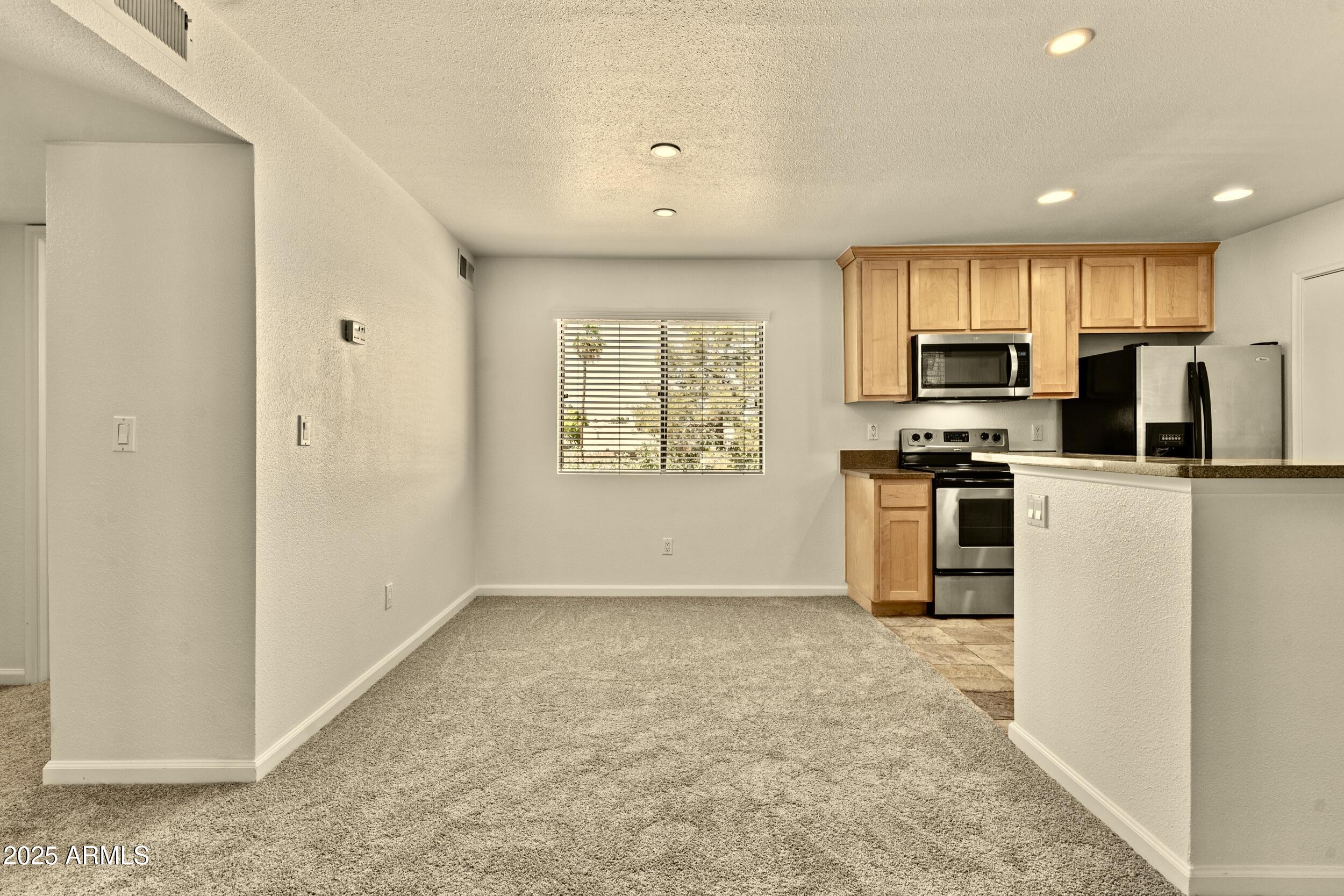 4704 E Paradise Village Parkway N, 236