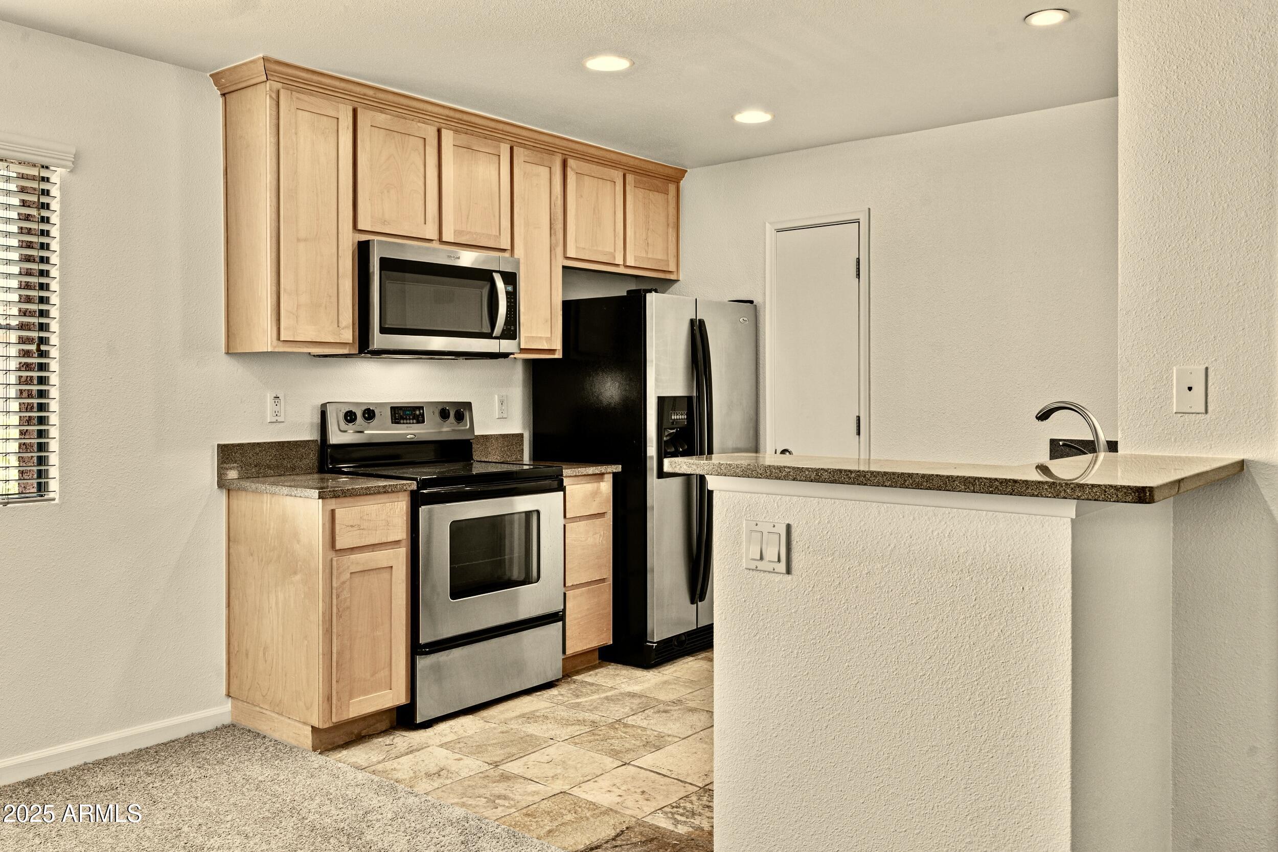 4704 E Paradise Village Parkway N, 236