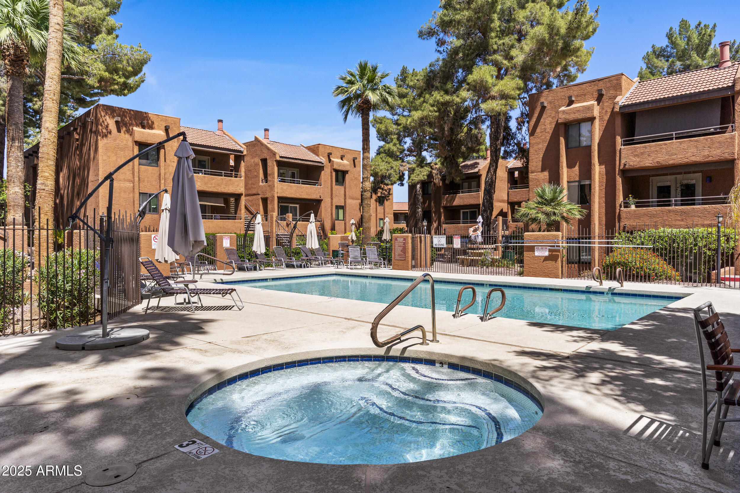 4704 E Paradise Village Parkway N, 236