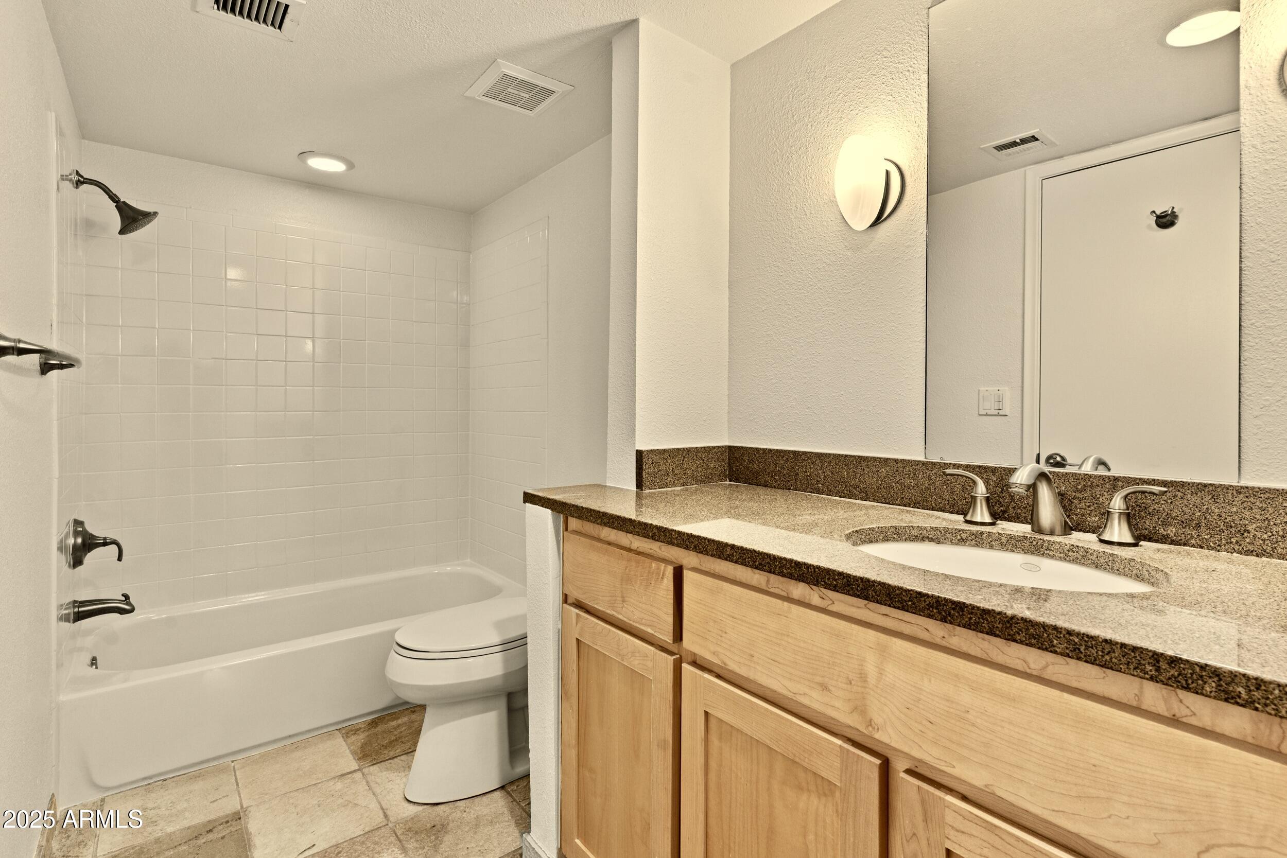 4704 E Paradise Village Parkway N, 236