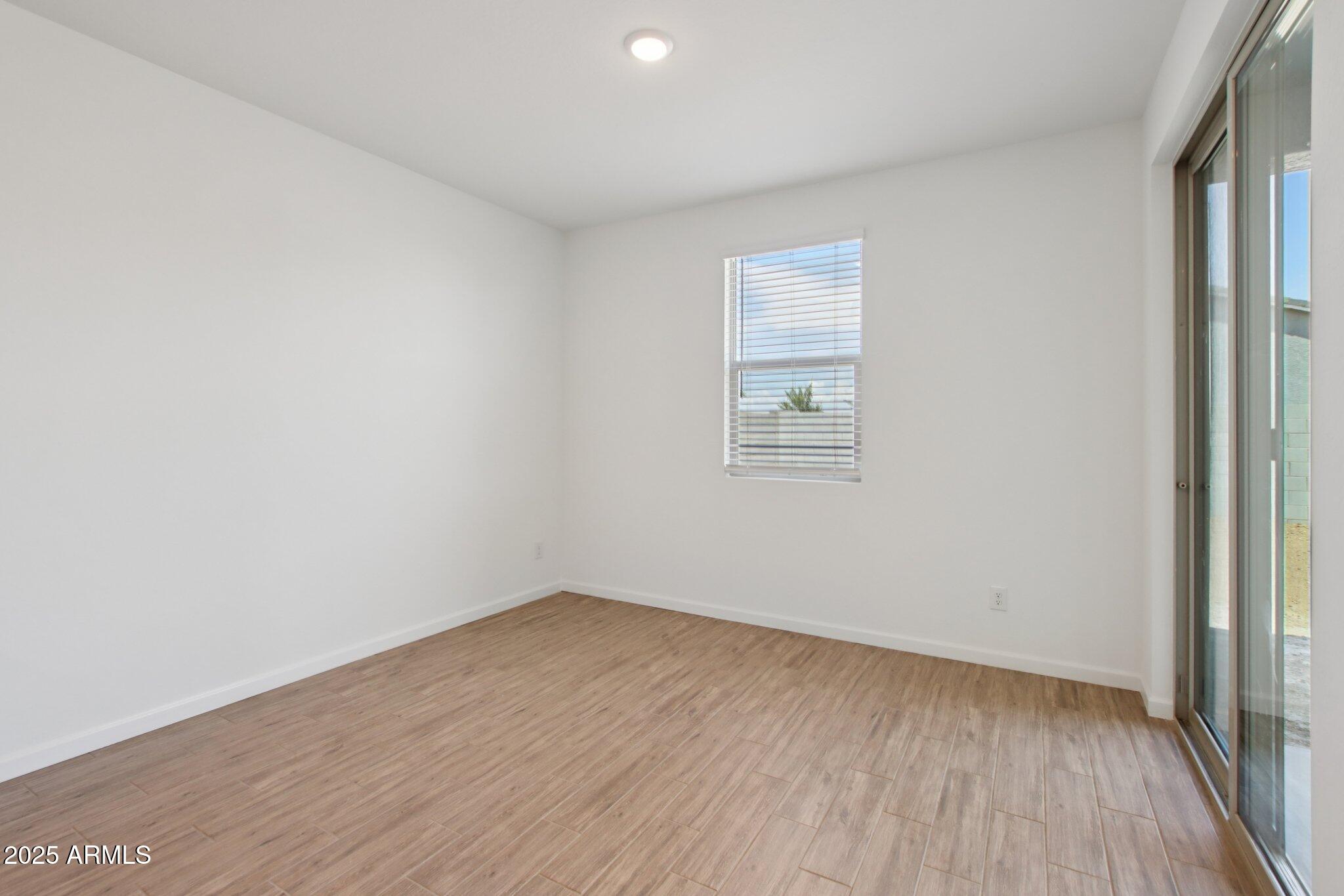 15734 W BROWN Street