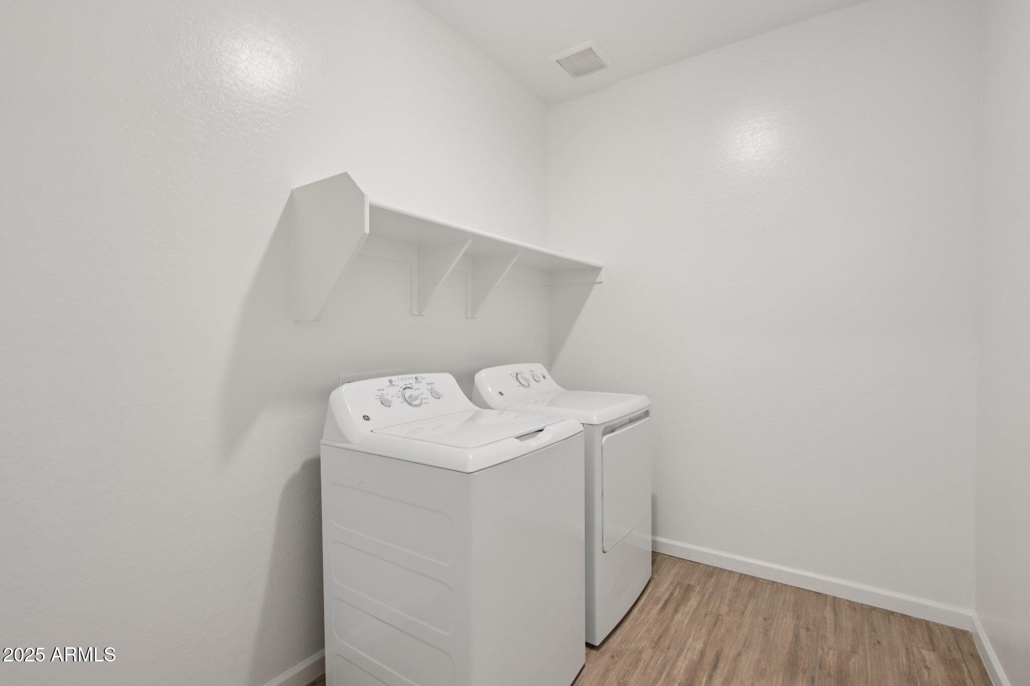 15734 W BROWN Street