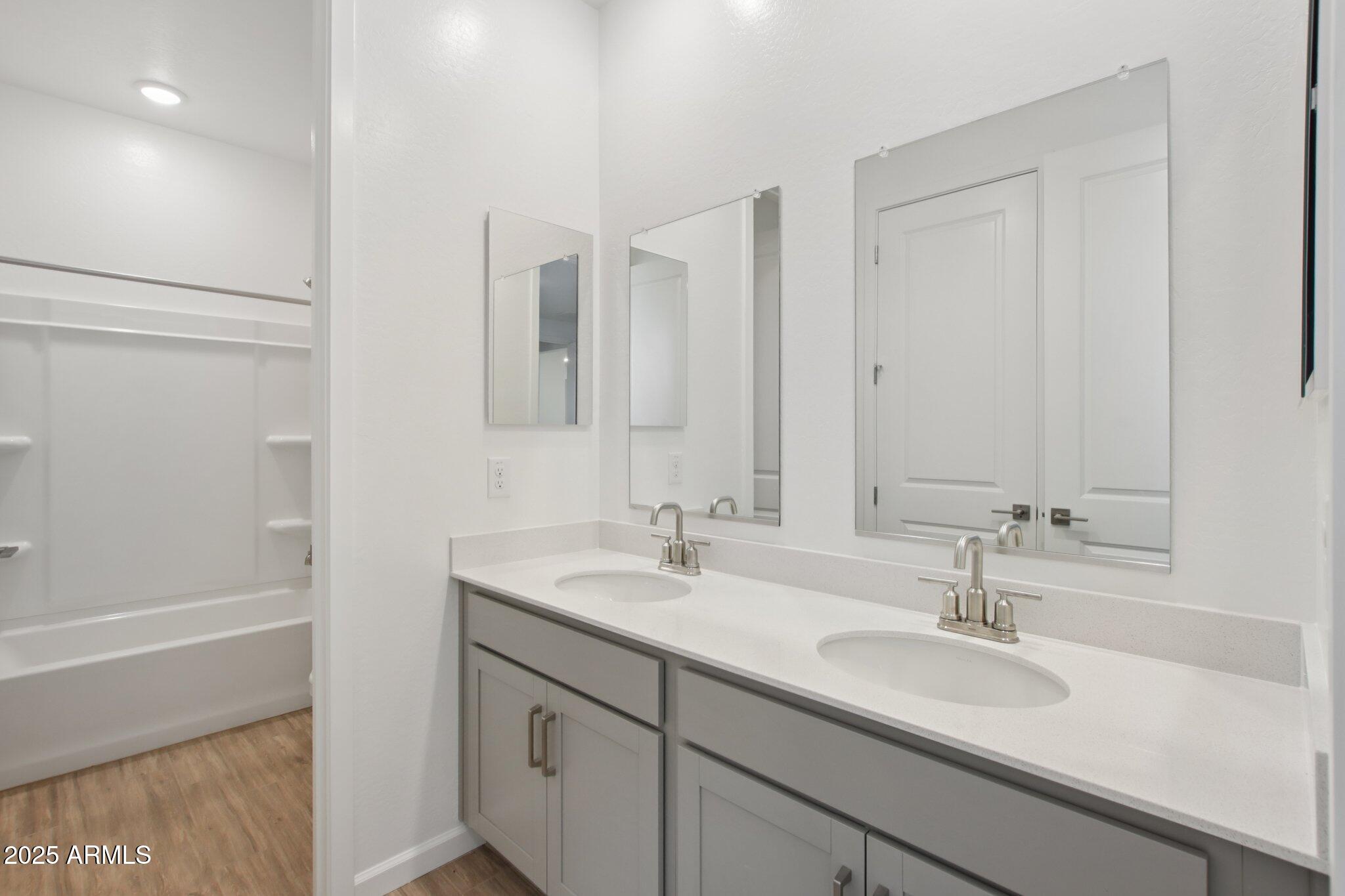 15734 W BROWN Street