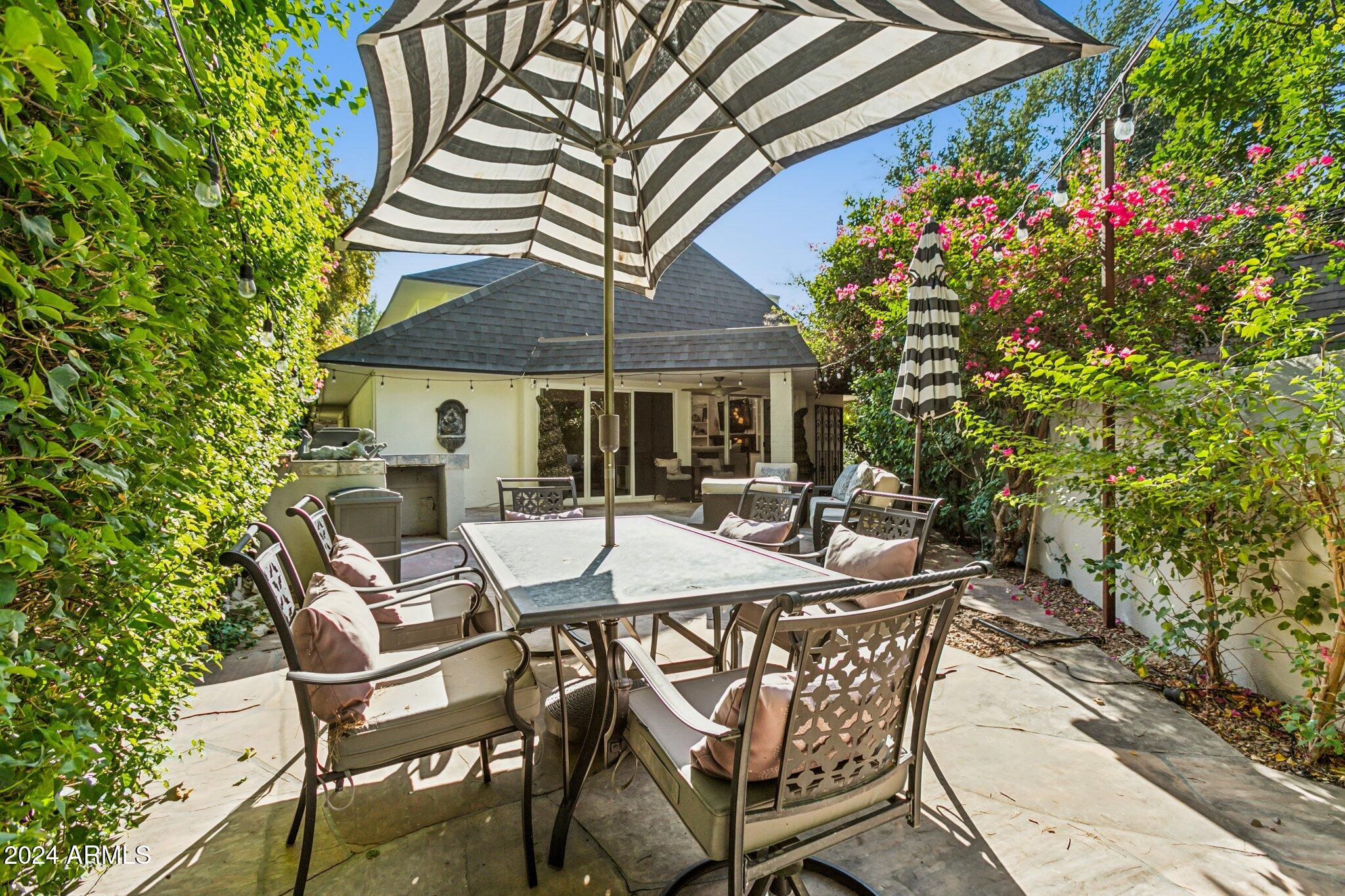 2108 E PASADENA Avenue