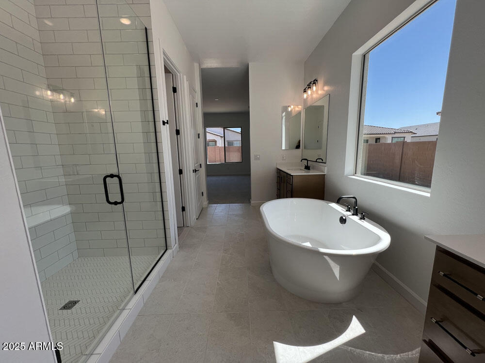 22937 E TWIN ACRES Drive