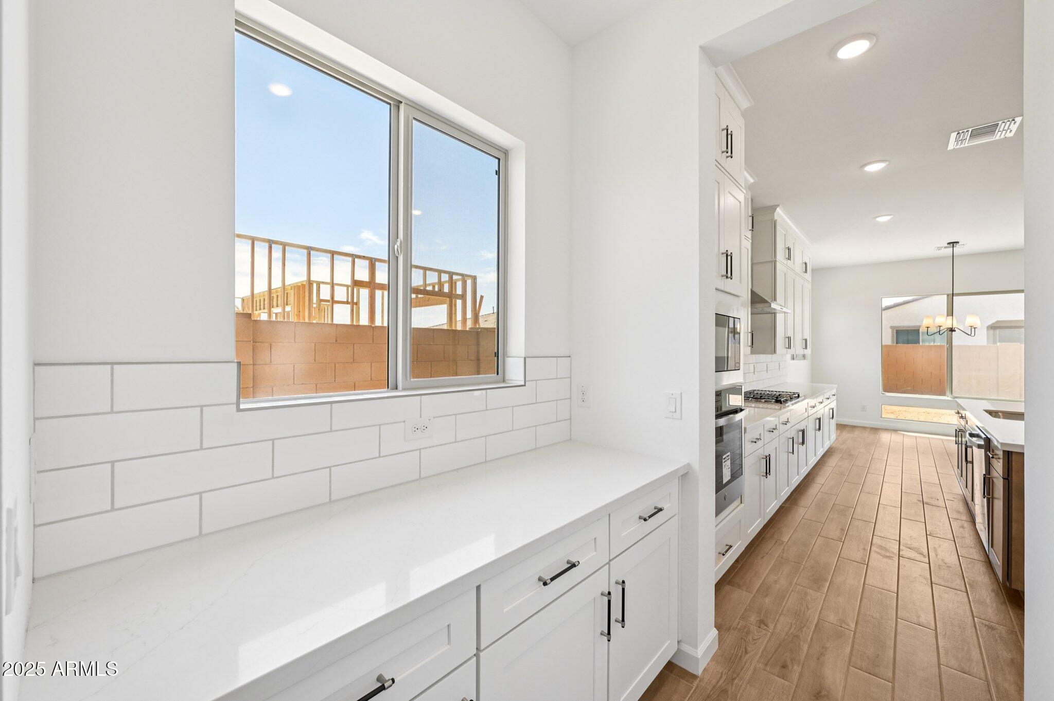 22937 E TWIN ACRES Drive