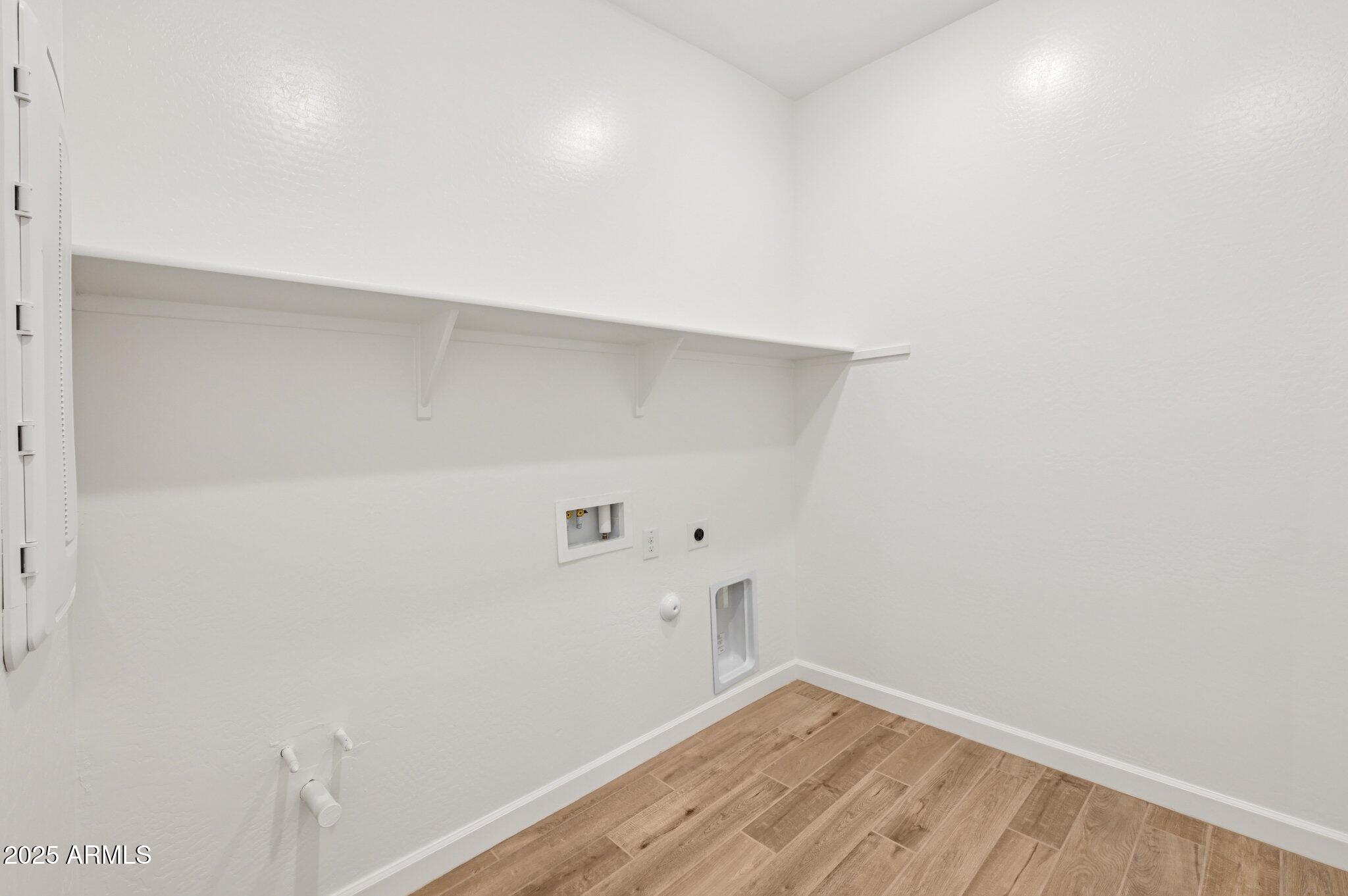 22937 E TWIN ACRES Drive