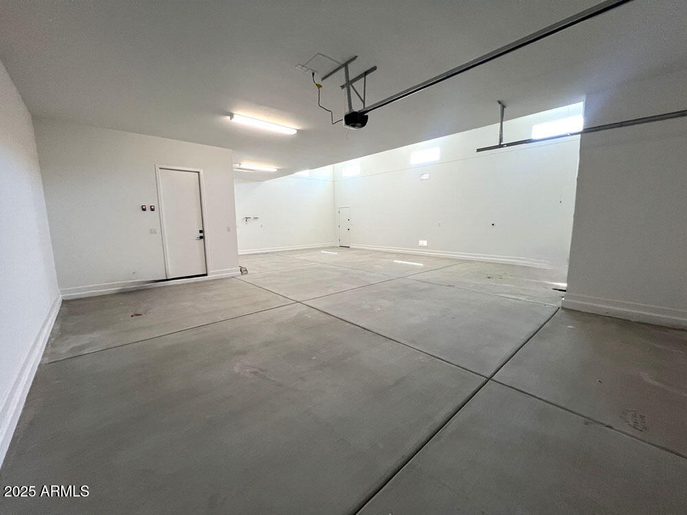 22937 E TWIN ACRES Drive