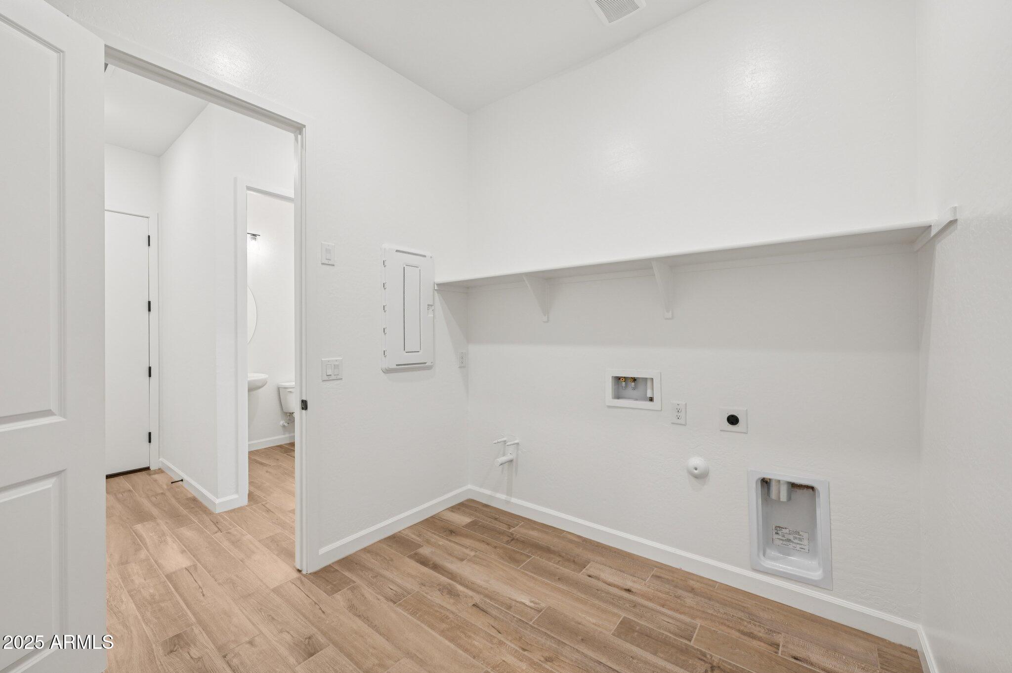 22937 E TWIN ACRES Drive