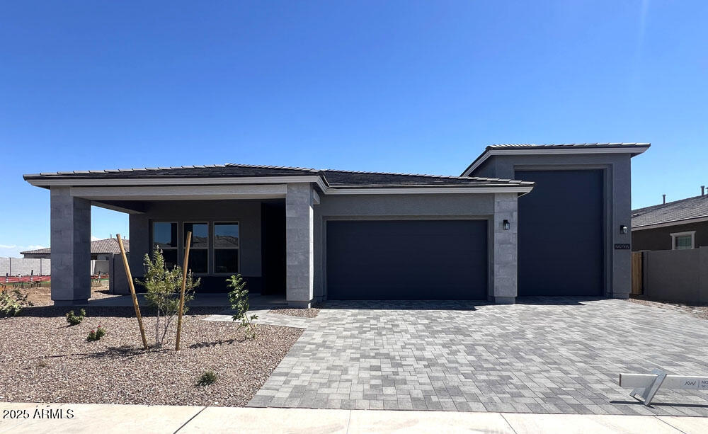 22937 E TWIN ACRES Drive