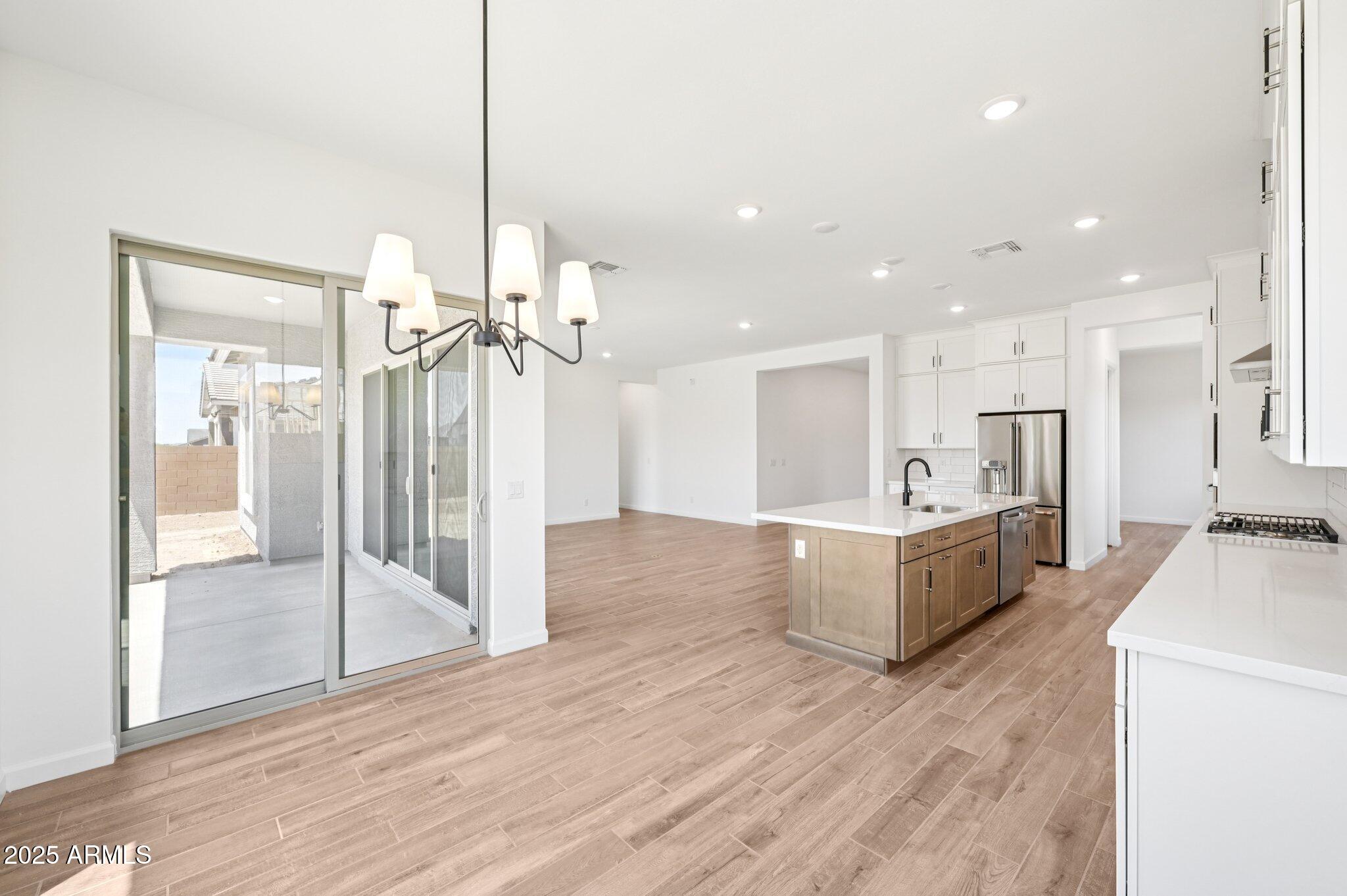 22937 E TWIN ACRES Drive