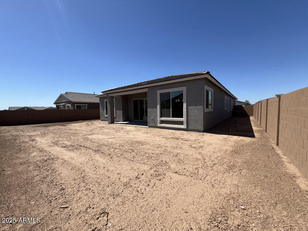 22937 E TWIN ACRES Drive